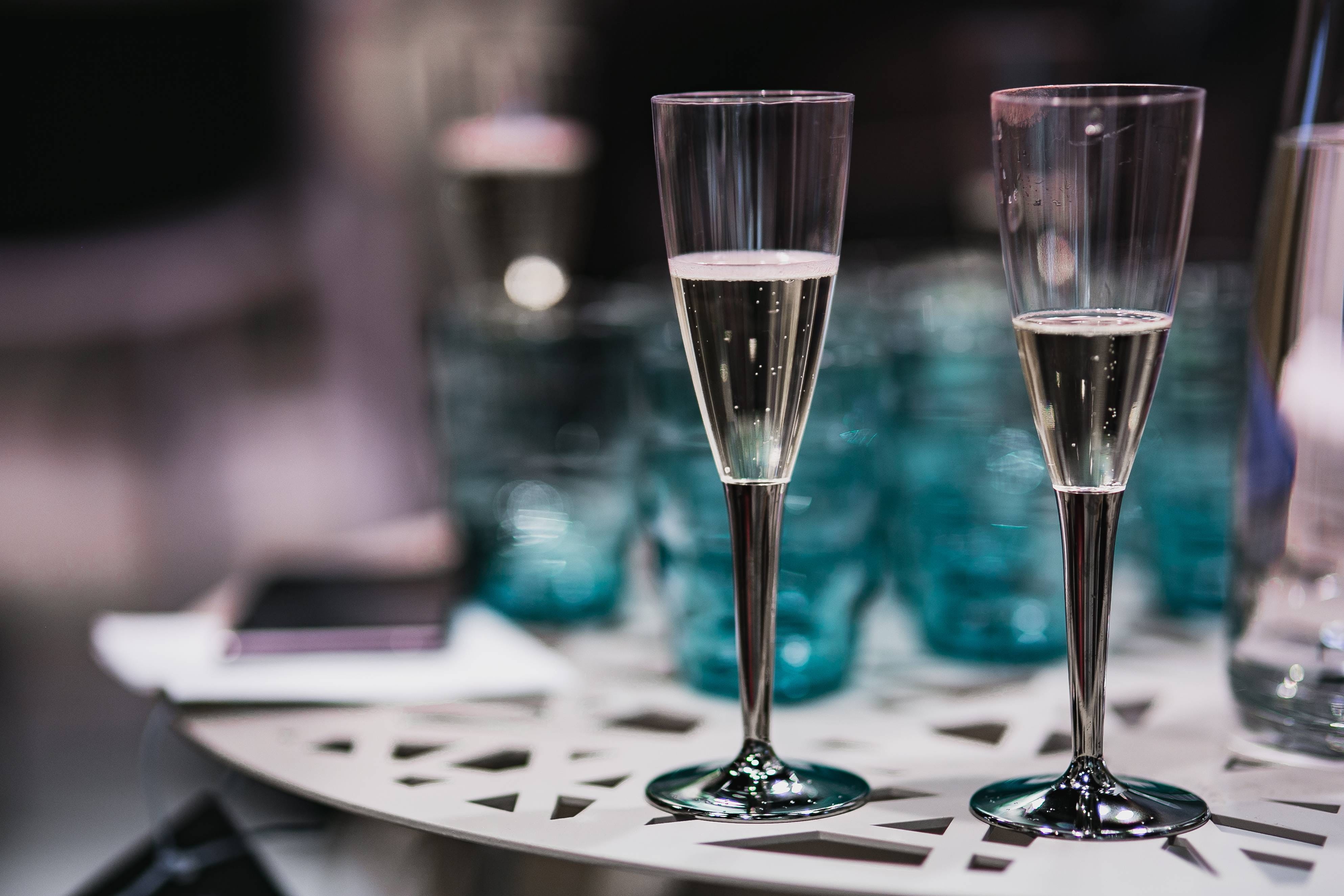 food and drink, cyan, glass - Material, table, White, dinner, focus on foreground, drink, no People, glasses, luxury, nightlife, household equipment, wineglass, HD Wallpaper