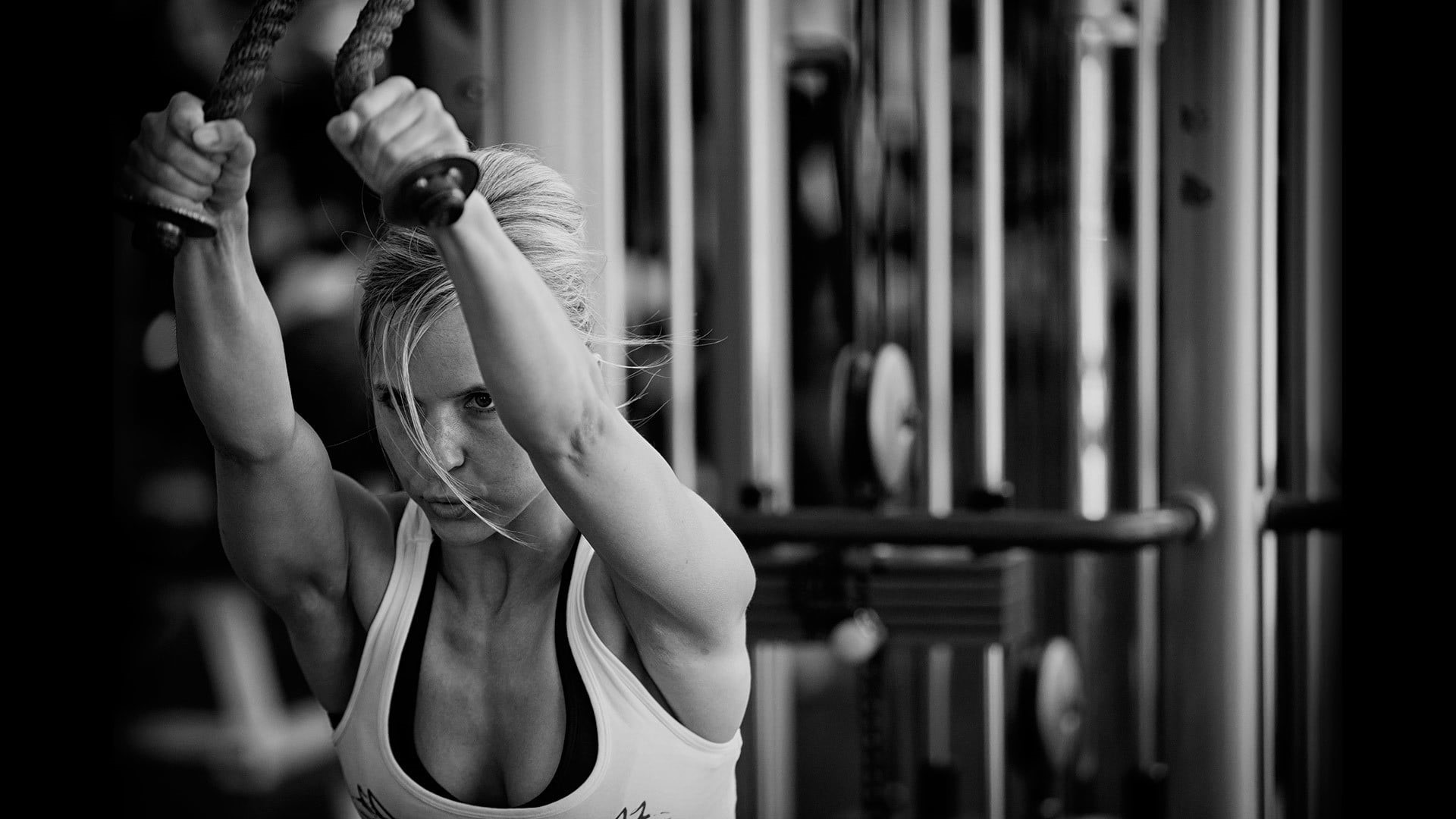 focus on foreground, tank, men, sports training, determination, exercising, sport, s, grayscale, healthy lifestyle, athlete, lifestyles, standing, women, HD Wallpaper