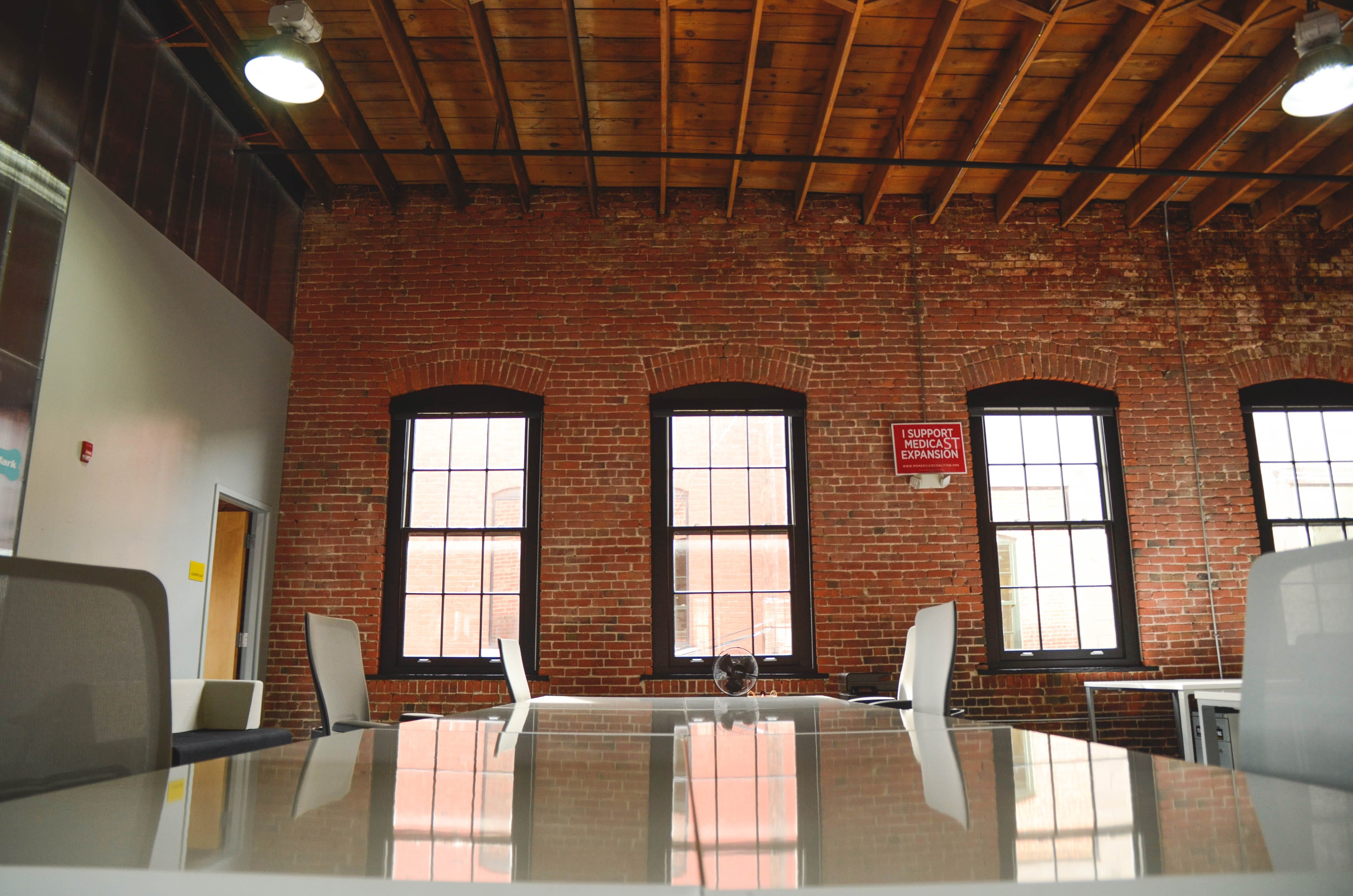 architecture, no people, lighting equipment, professional, day, startup, table, meeting, seat, office, building, brown, business, brick, ceiling, conference, HD Wallpaper