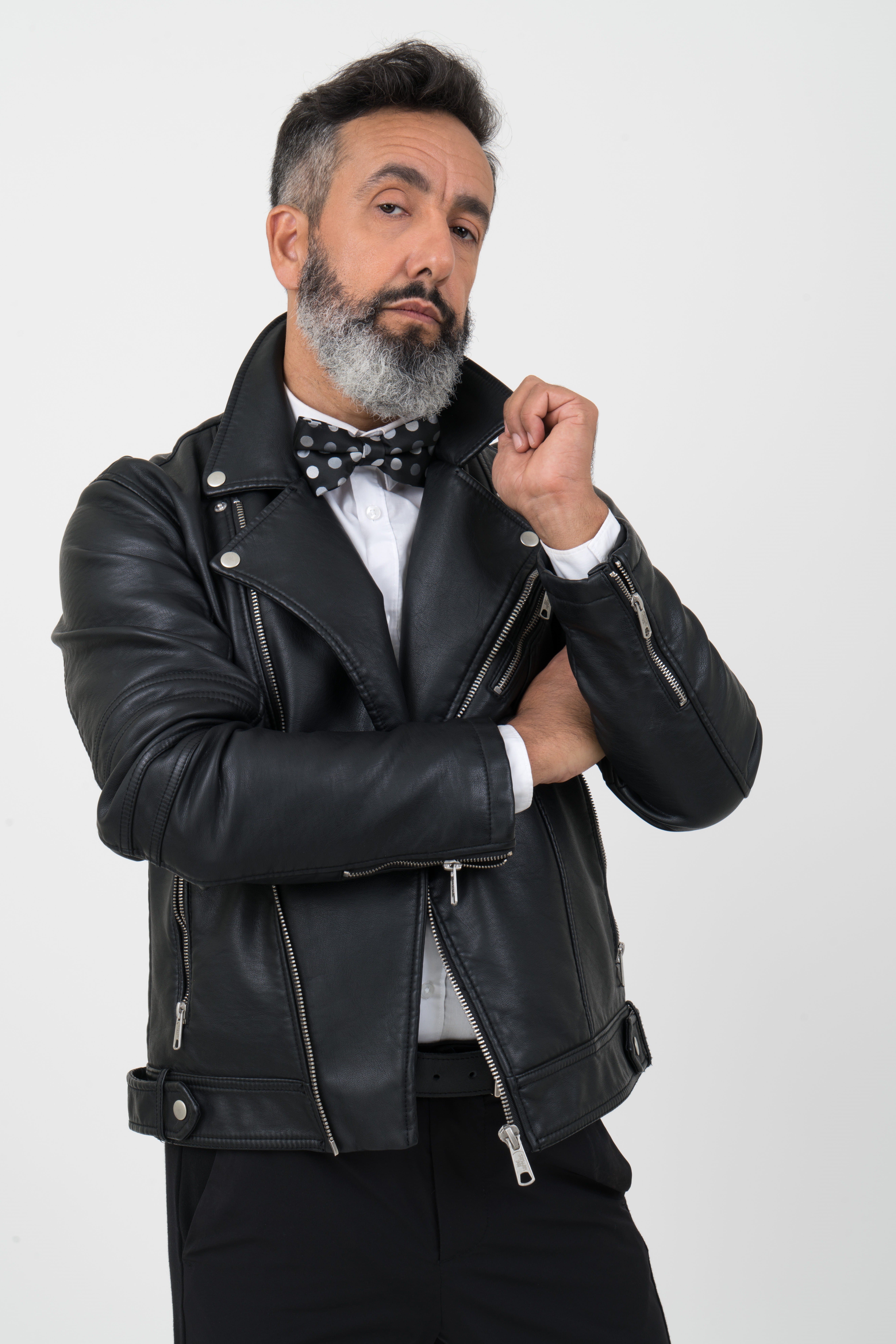 man, adult, wear, leather, men, one person, waist up, mature adult, indoors, white background, clothing, style, pose, mature men, males, looking, standing, Phone HD Wallpaper