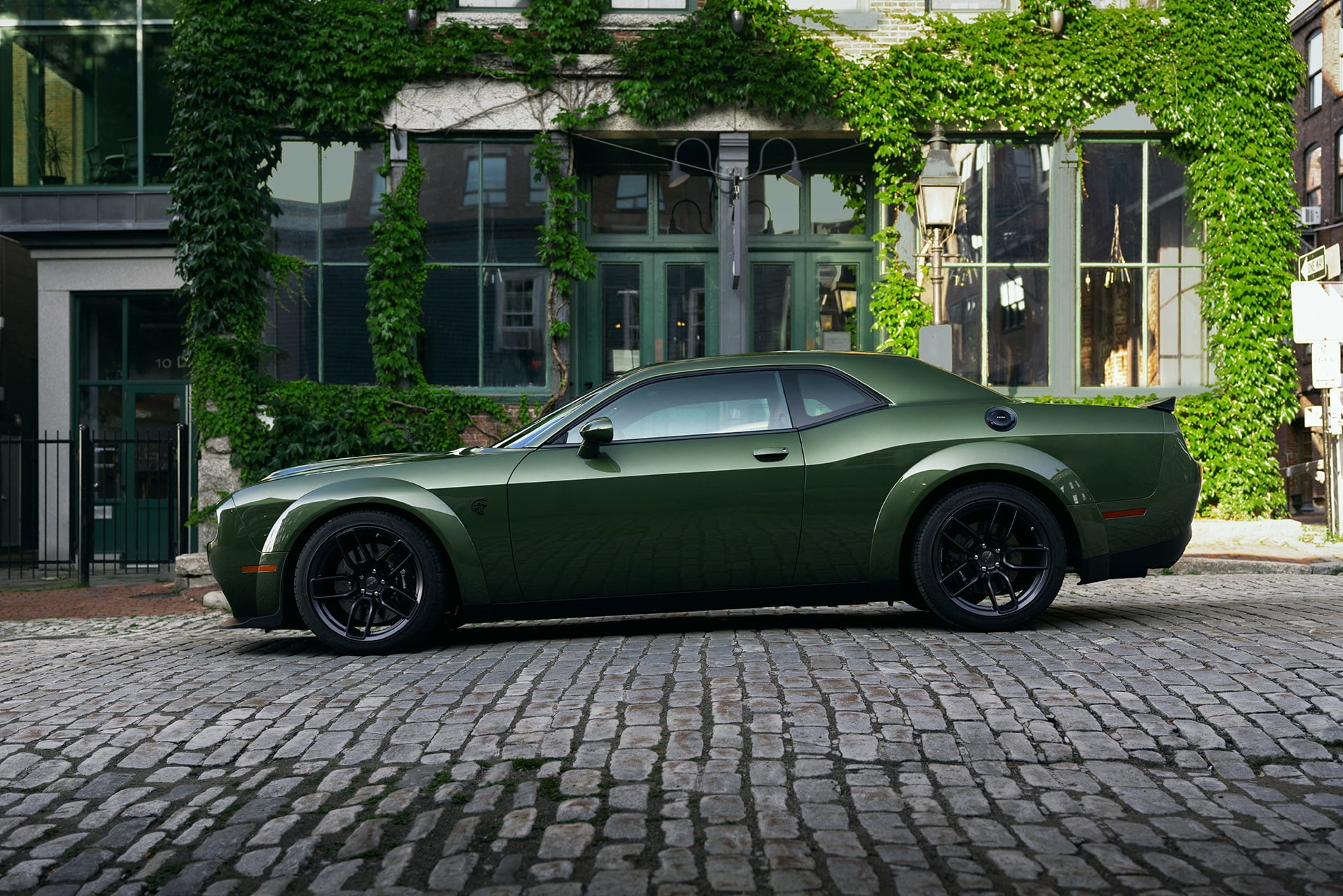 vintage car, mode of transportation, city, land vehicle, building exterior, car, house, Dodge Challenger SRT, Dodge Challenger, paving stone, garage, architecture, HD Wallpaper