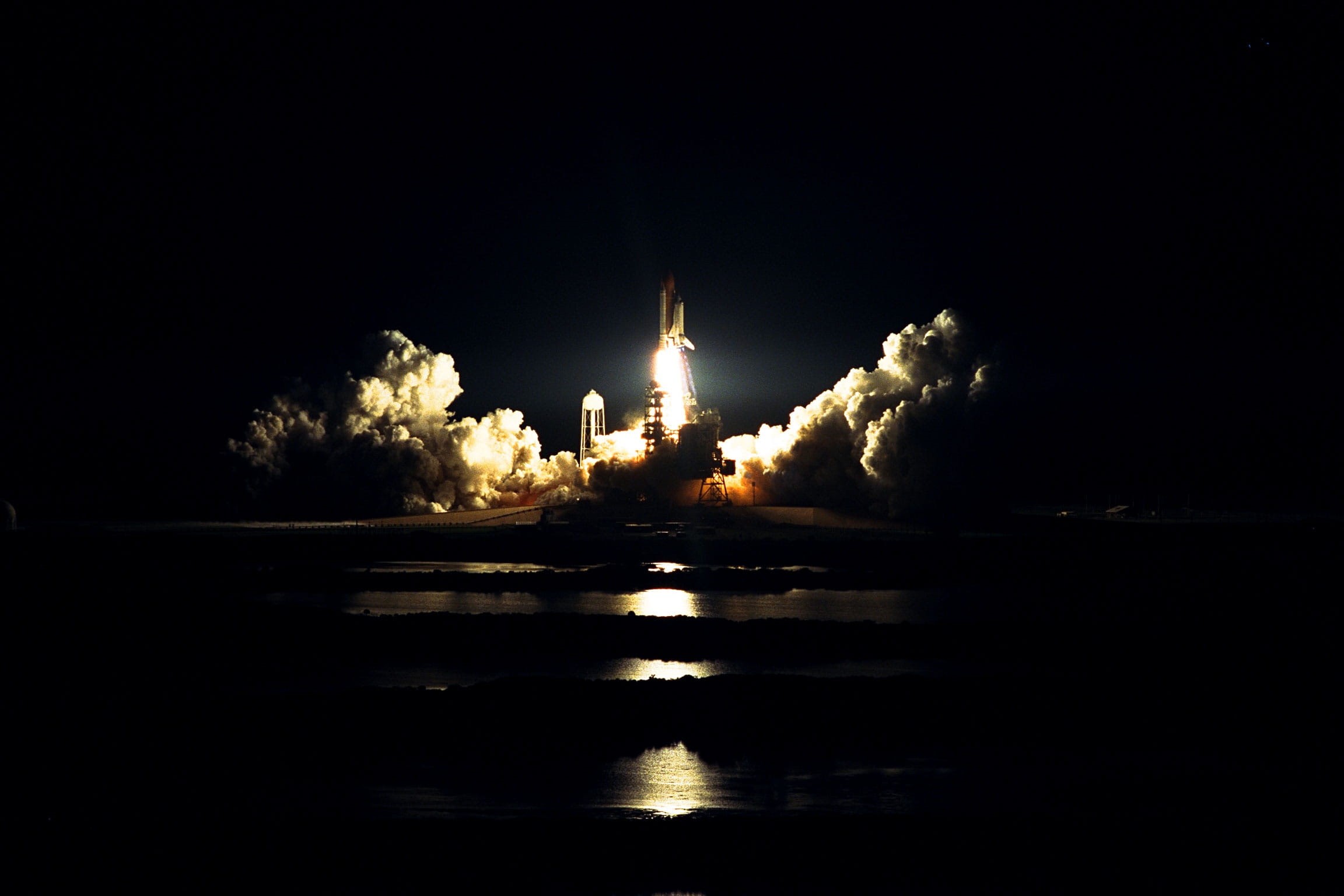 sea, reflection, travel destinations, statue, cape canaveral, outdoors, illuminated, art and craft, tourism, space shuttle, photo, launch, shuttle, usa, HD Wallpaper