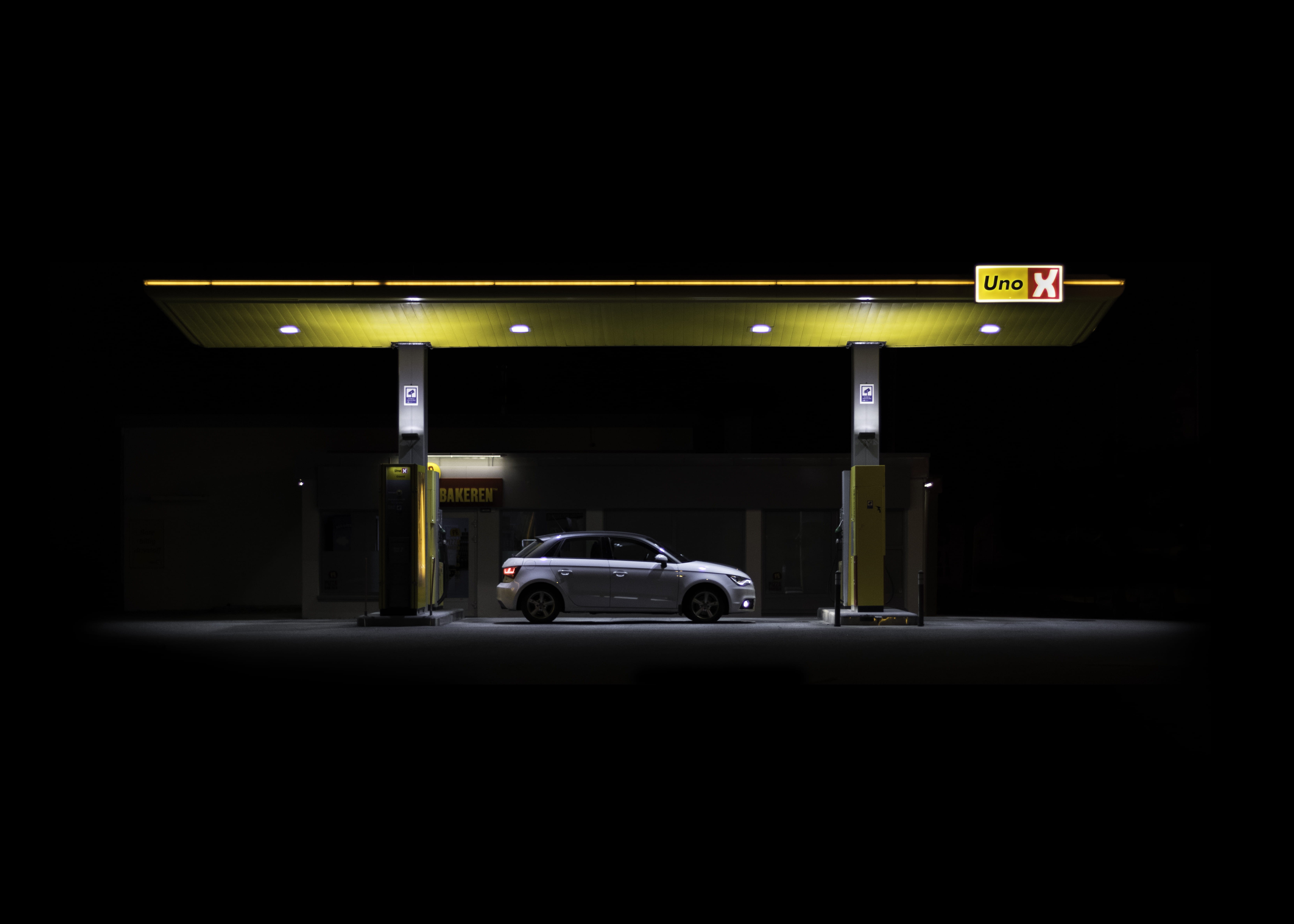 forecourt, illuminated, gas, fuel and power generation, gasoline, solitude, got, transportation, motor vehicle, past, night, garage, driving, gray, mode of transportation, HD Wallpaper