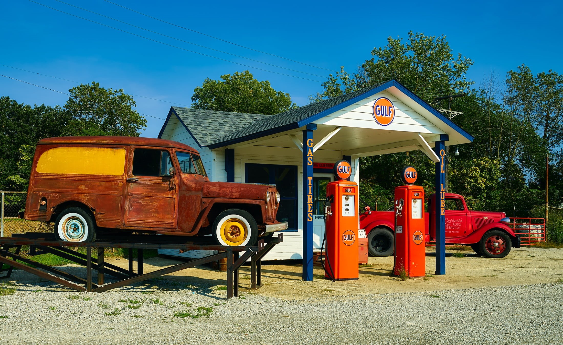 gas station, antique, land vehicle, hdr, day, yellow, outdoors, nature, blue, petrol, industry, cars, beside, building, 1080P, tree, gasoline, architecture, HD Wallpaper
