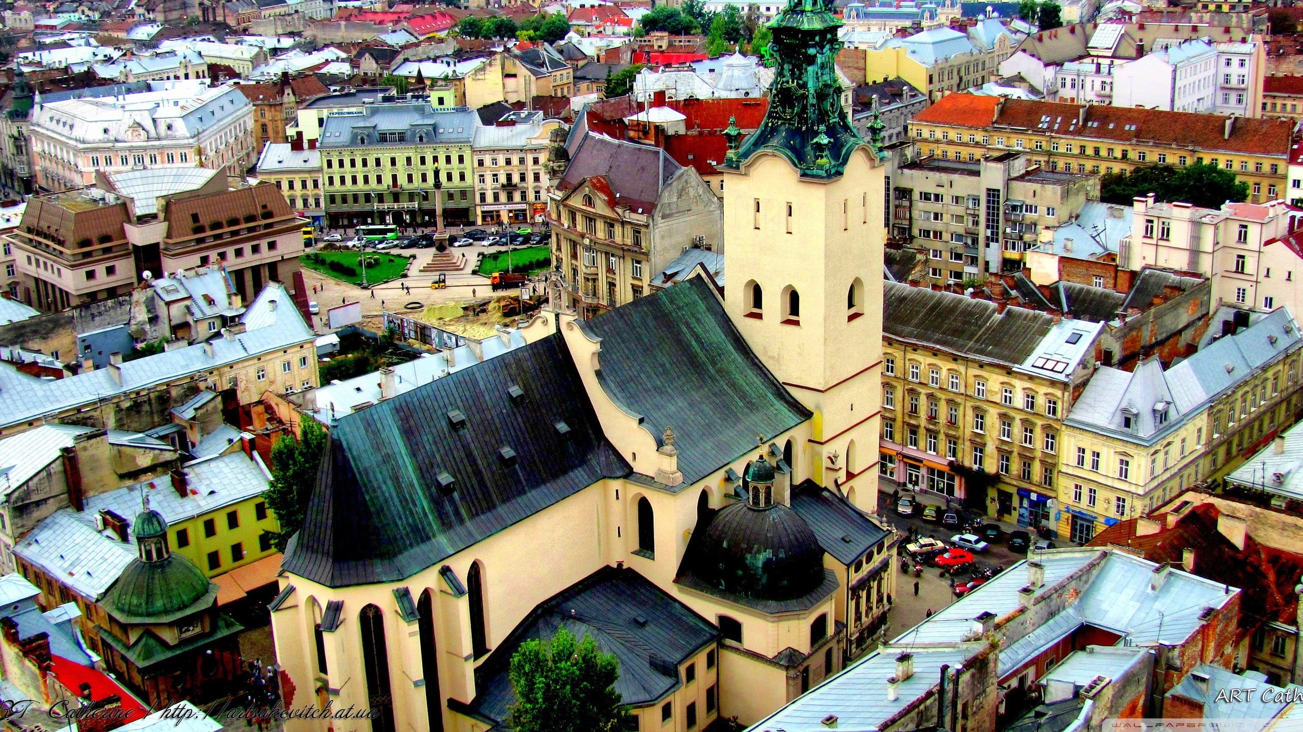 crowded, brown, community, cityscape, town, city, Lviv, city life, incidental people, outdoors, Ukraine, high angle view, building exterior, table, townscape, HD Wallpaper