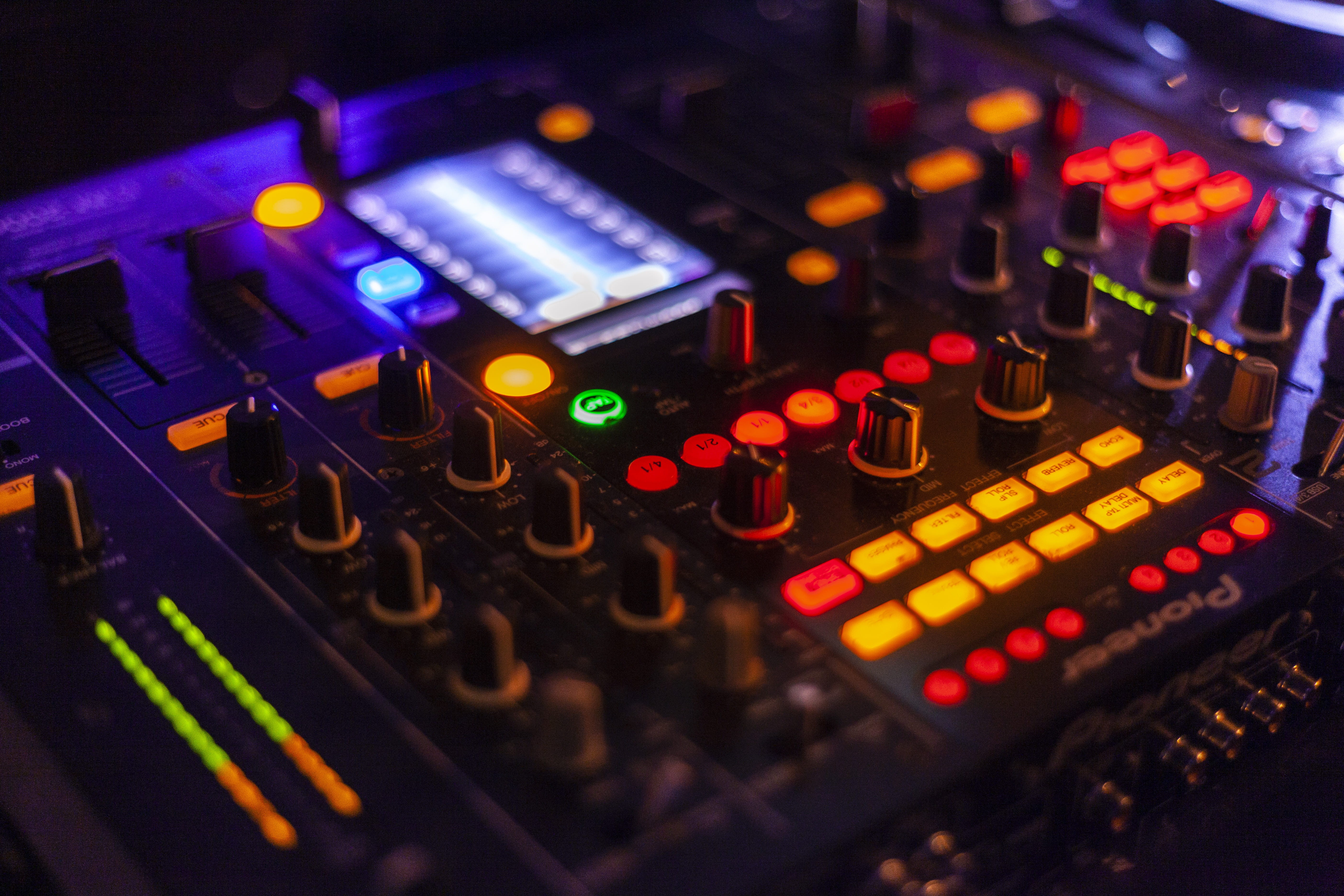 sound mixer, club dj, electronics industry, radio station, night, mixer, equipment, amplifier, close-up, noise, control, mixing panel, knob, recording studio, HD Wallpaper