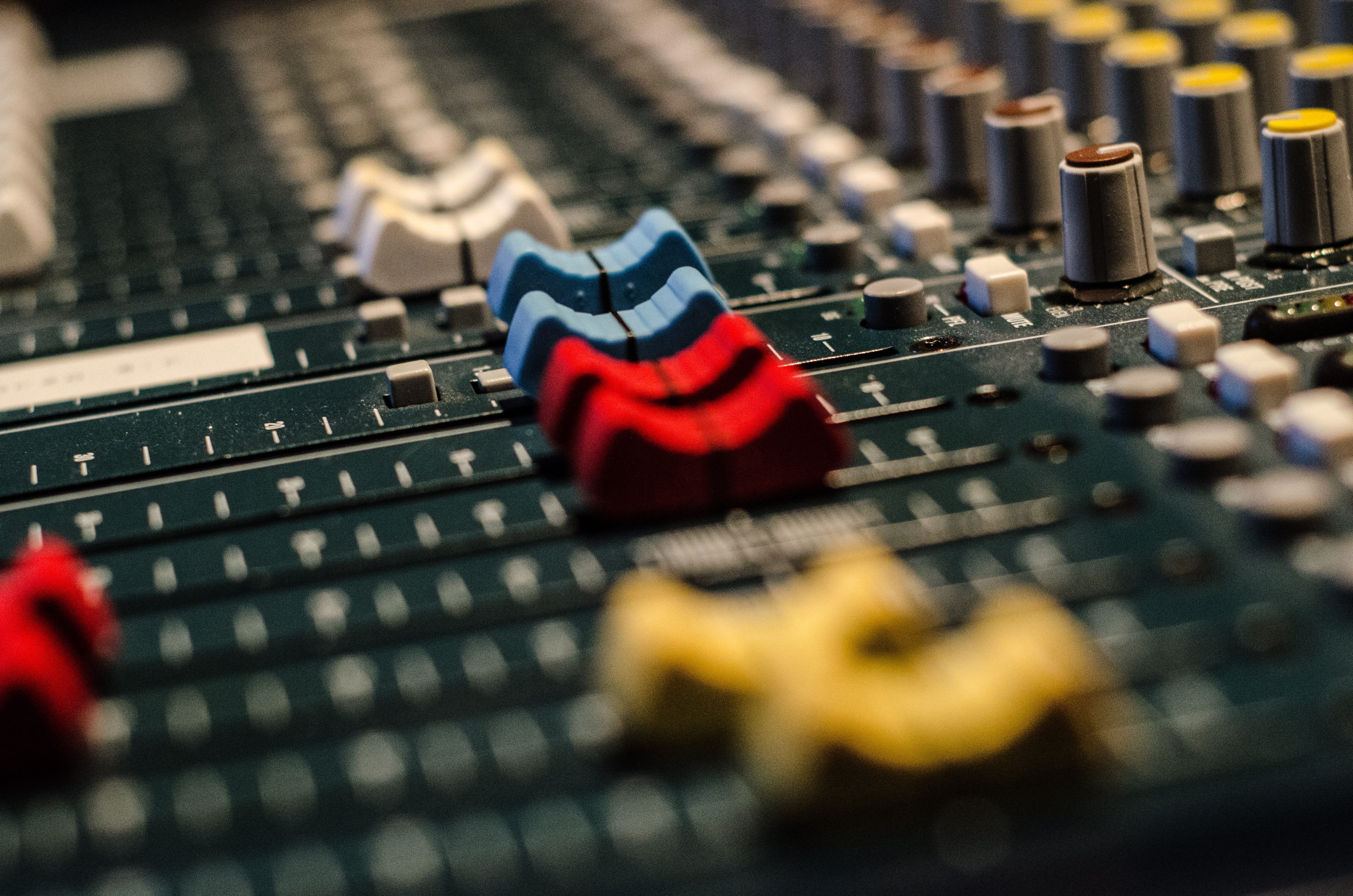 electrical equipment, arts culture and entertainment, industry, studio, Sound, Audio, technology, sound mixer, still life, photography, control panel, close-up, HD Wallpaper