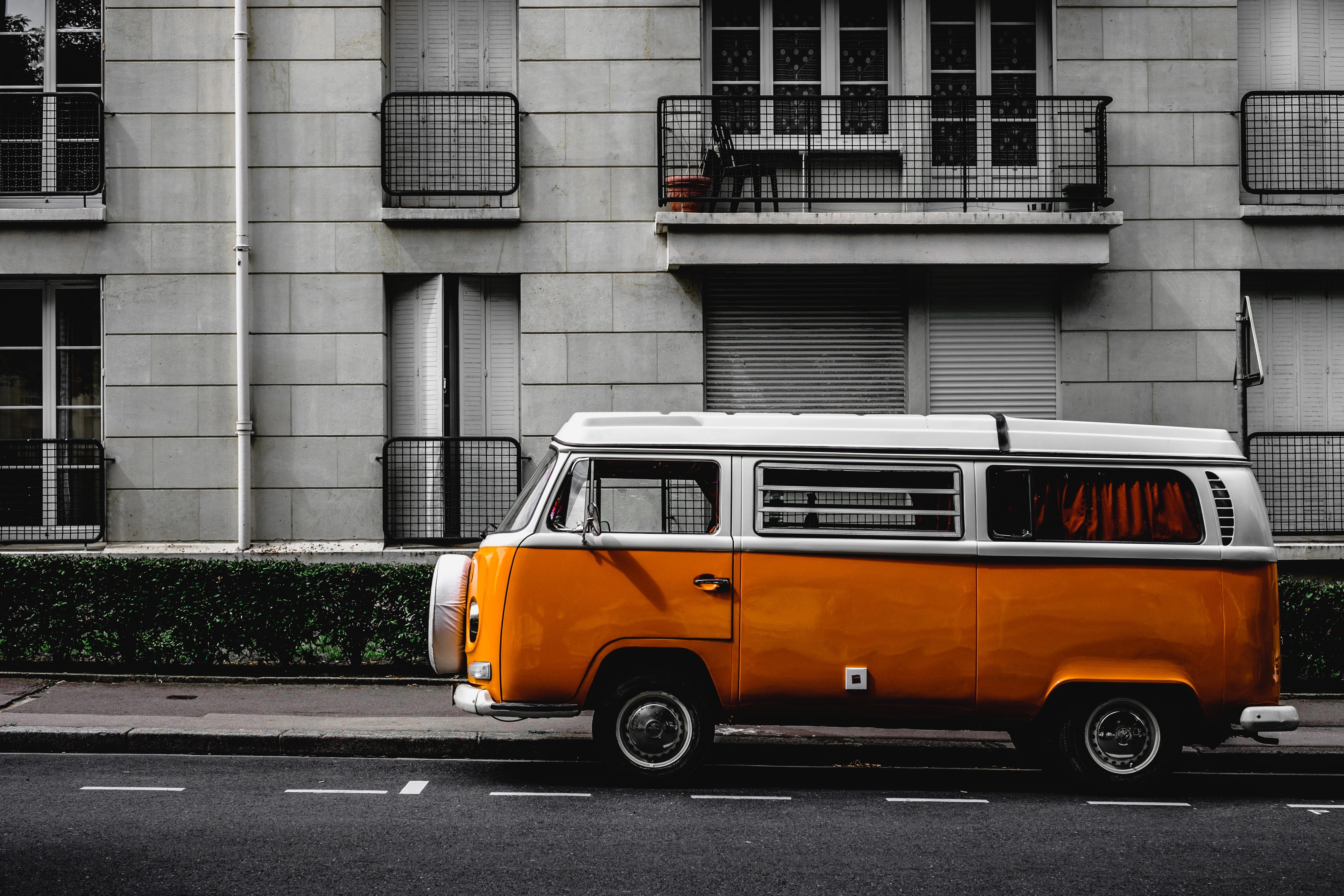 road, camper, street, transporter, city life, volkswagen, architecture, combi, mode of transportation, old car, building, public transportation, type 2, HD Wallpaper