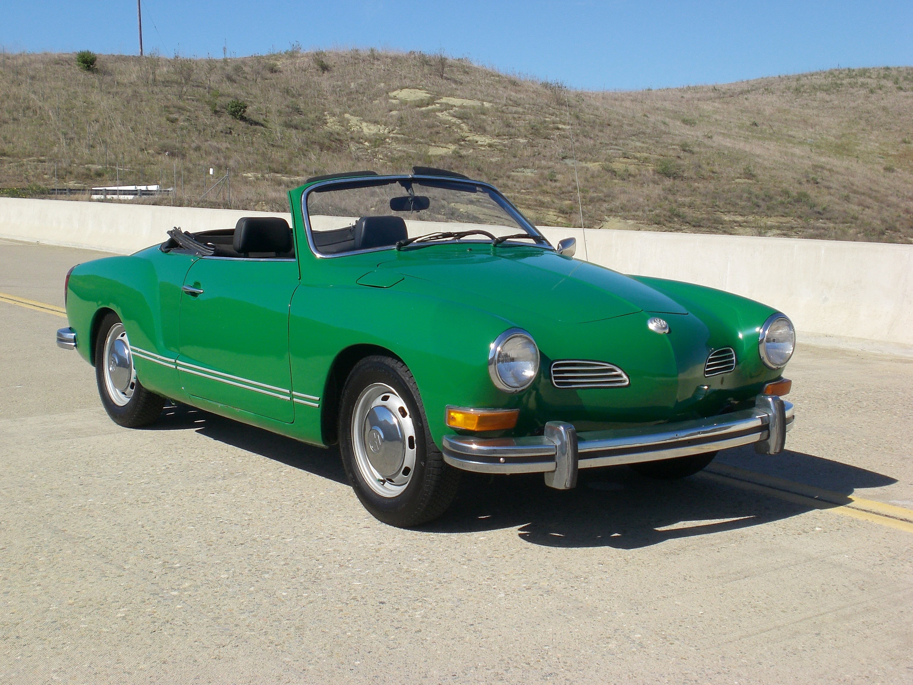 vw, stationary, motor vehicle, 2K, classic, retro Styled, mode of transportation, antique, green, automobile, convertible, day, vehicle, transportation, HD Wallpaper