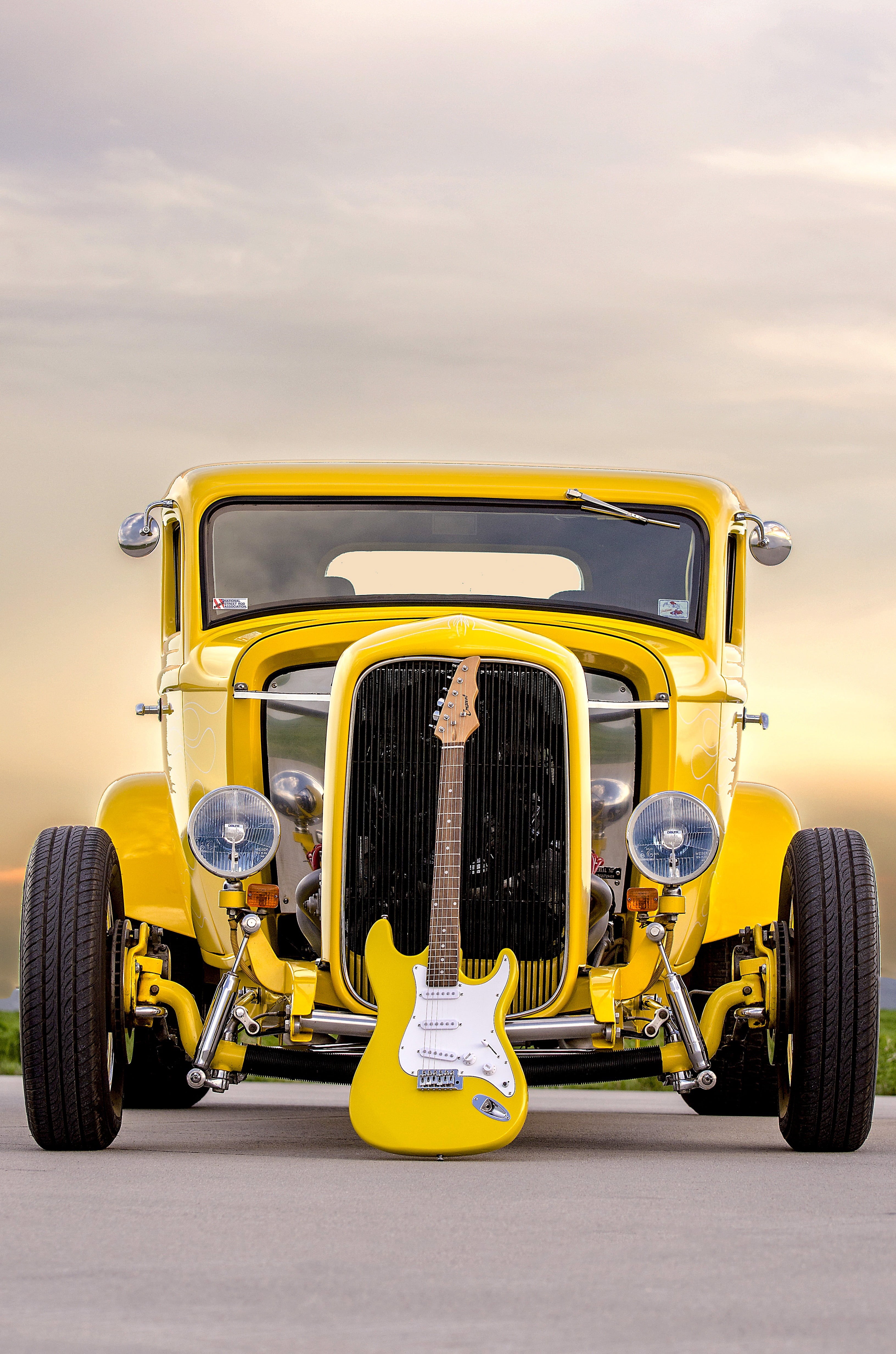 drive, auto, yellow, competition, coupe, vintage, retro, fast, single object, sports race, road, racecar, copy space, restore, day, antique, tire, mode of Transport, Phone HD Wallpaper