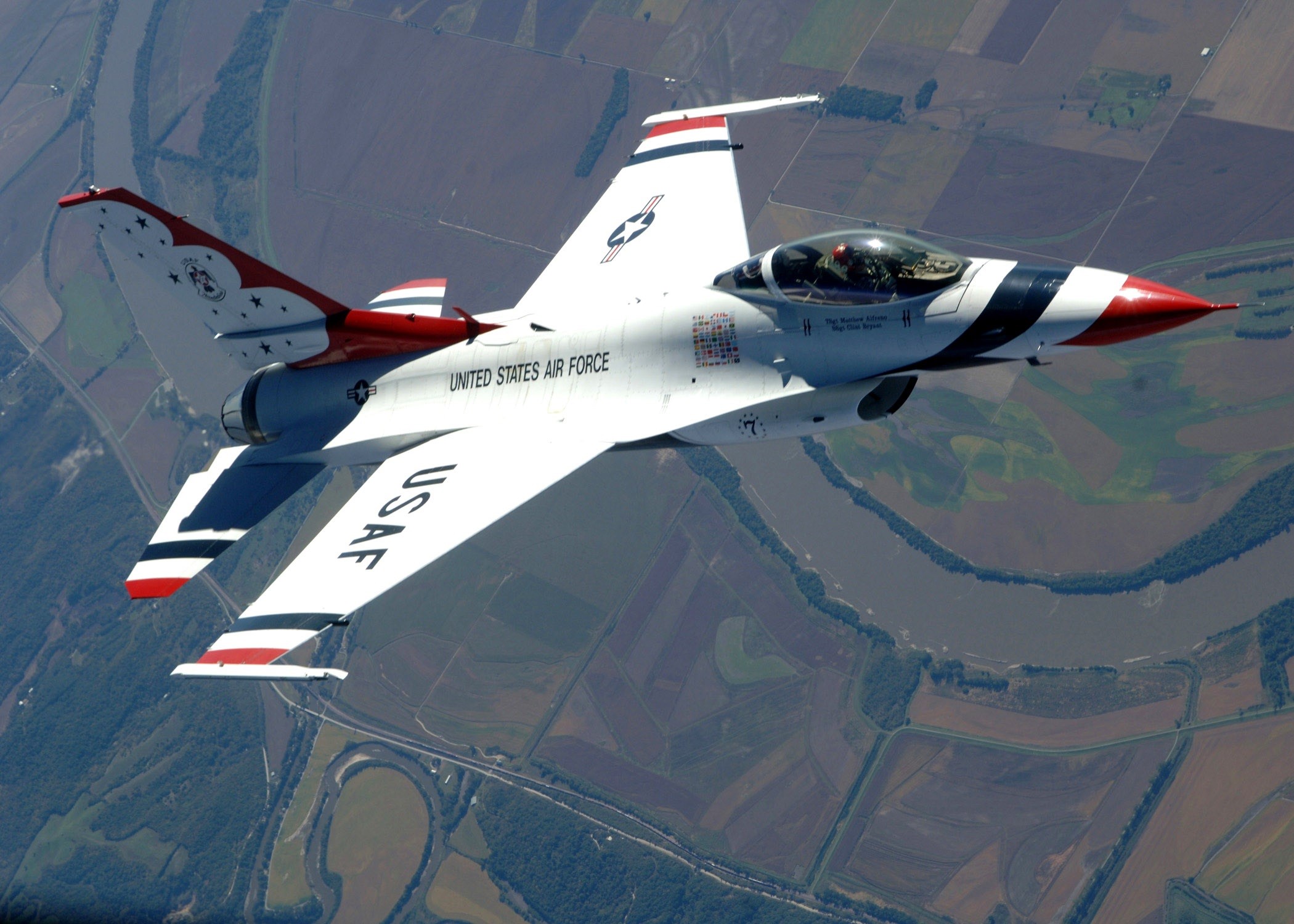 flight, mid-air, military, air force, nature, day, aircraft, white, fighter plane, air Vehicle, close, thunderbirds, aircraft wing, flying, refueling mission, HD Wallpaper
