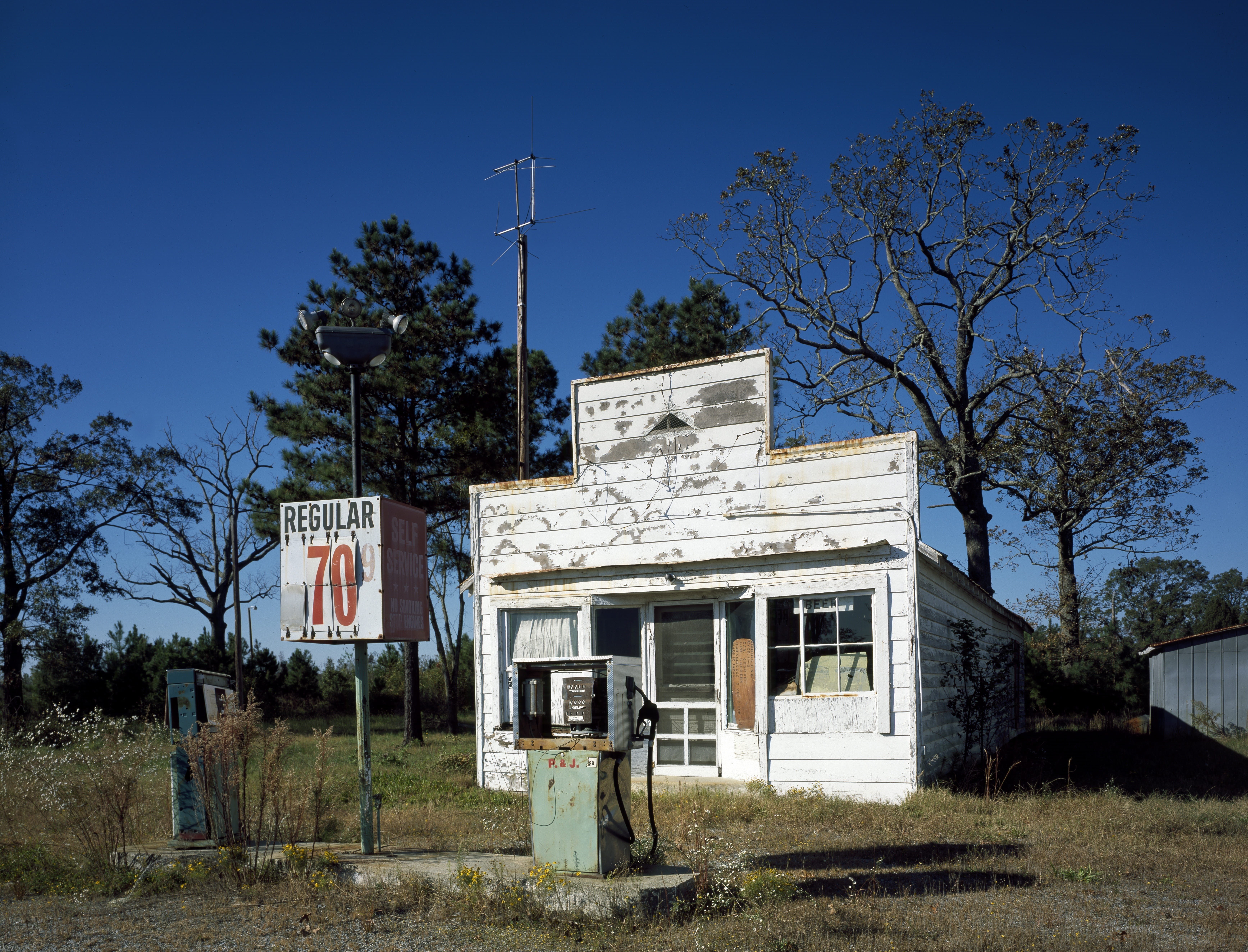 diesel fuel, deterioration, nature, field, gasoline station, petrol stations, outdoors, historically, building Exterior, destruction, photo, north america, HD Wallpaper