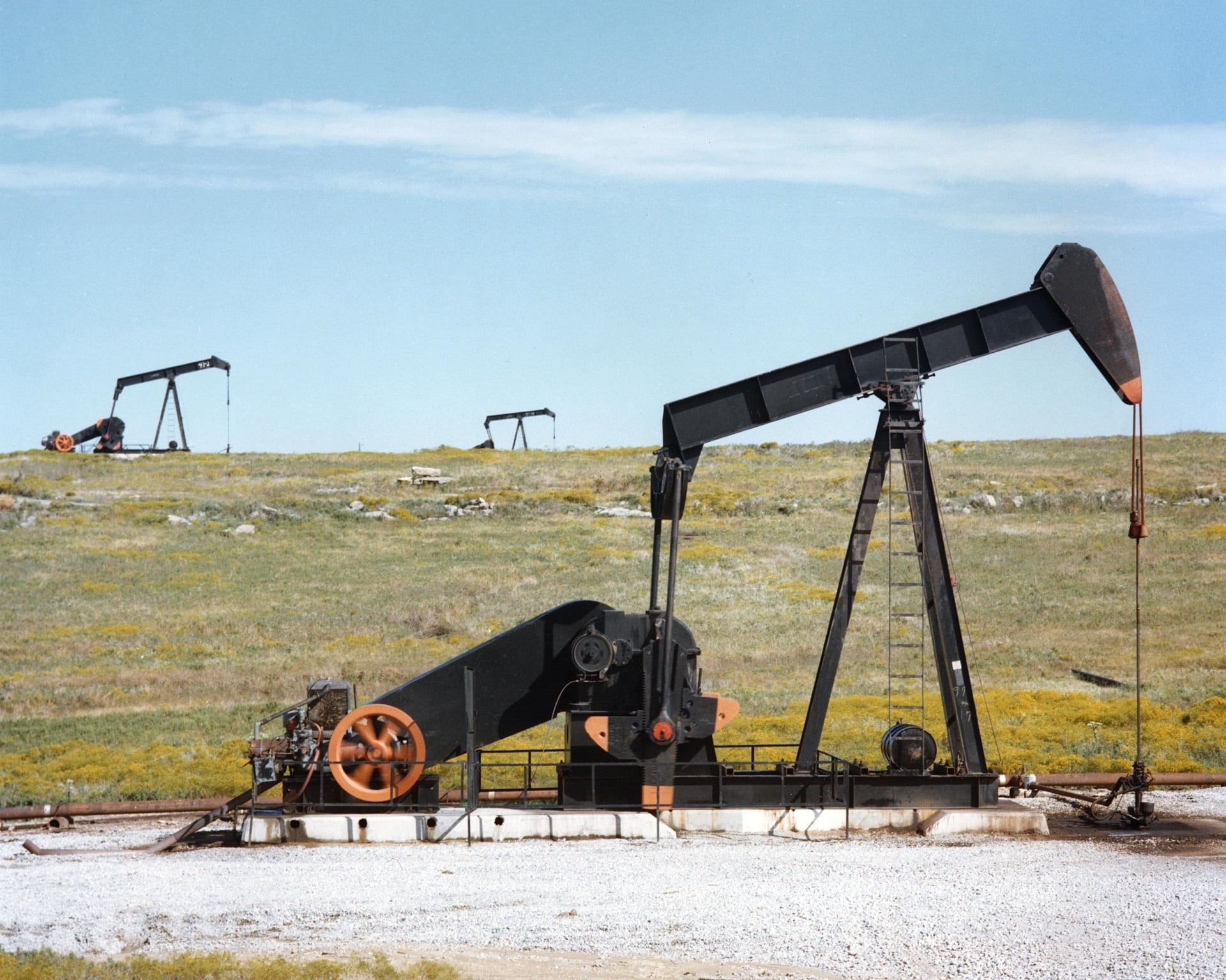 industrial equipment, industry, equipment, gray, technology, energy, field, pollution, 1080P, drill, environmental issues, rig, land, pipeline, metal, HD Wallpaper