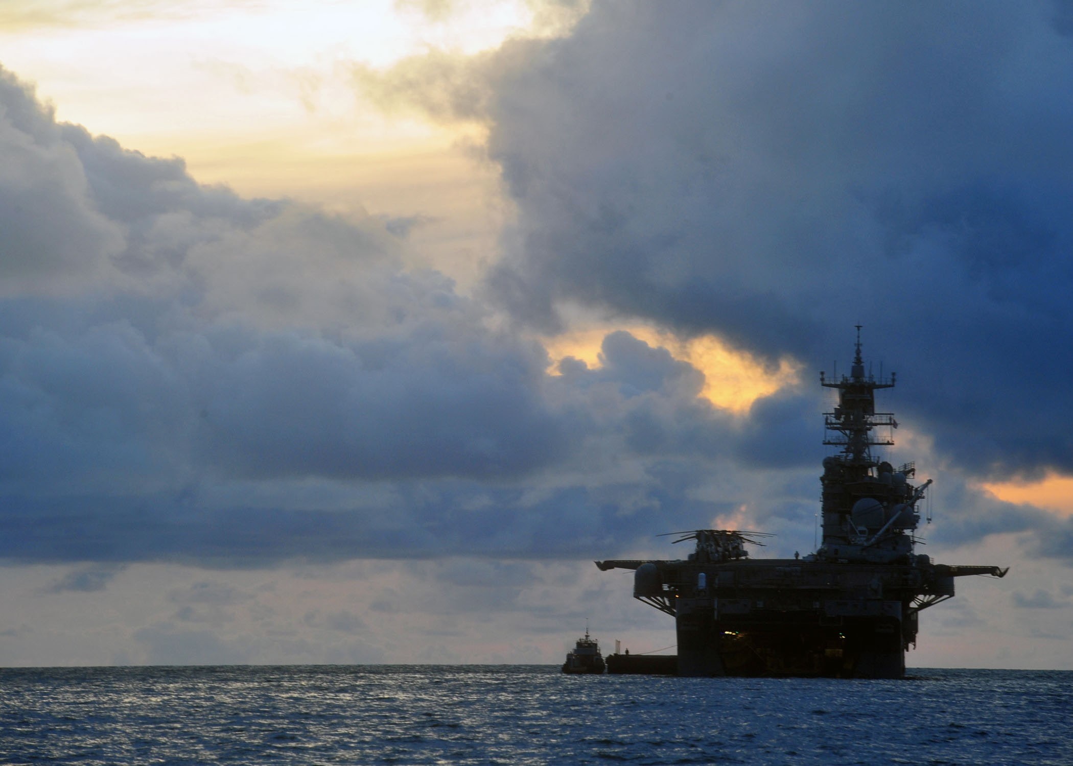 fossil fuel, fuel and power generation, industry, 1080P, outdoors, vehicle, aircraft carrier, cloud - sky, nature, oil, no people, sky, horizon over water, HD Wallpaper