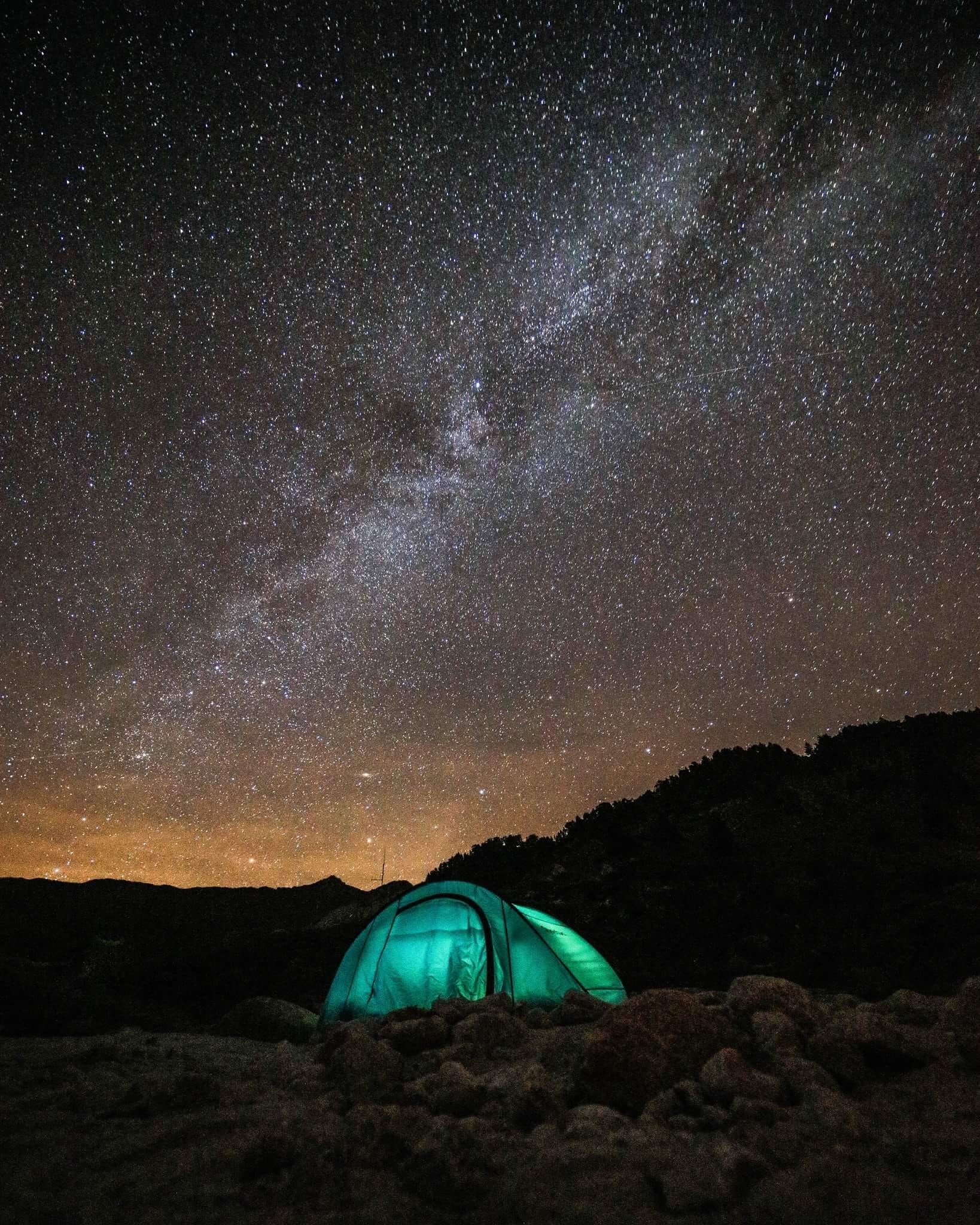 nature, exploration, woodland, milky way, star field, infinity, noctcurna, vía lactea, estrella, nighttime, no people, scenics - nature, adventure, star - space, Phone HD Wallpaper