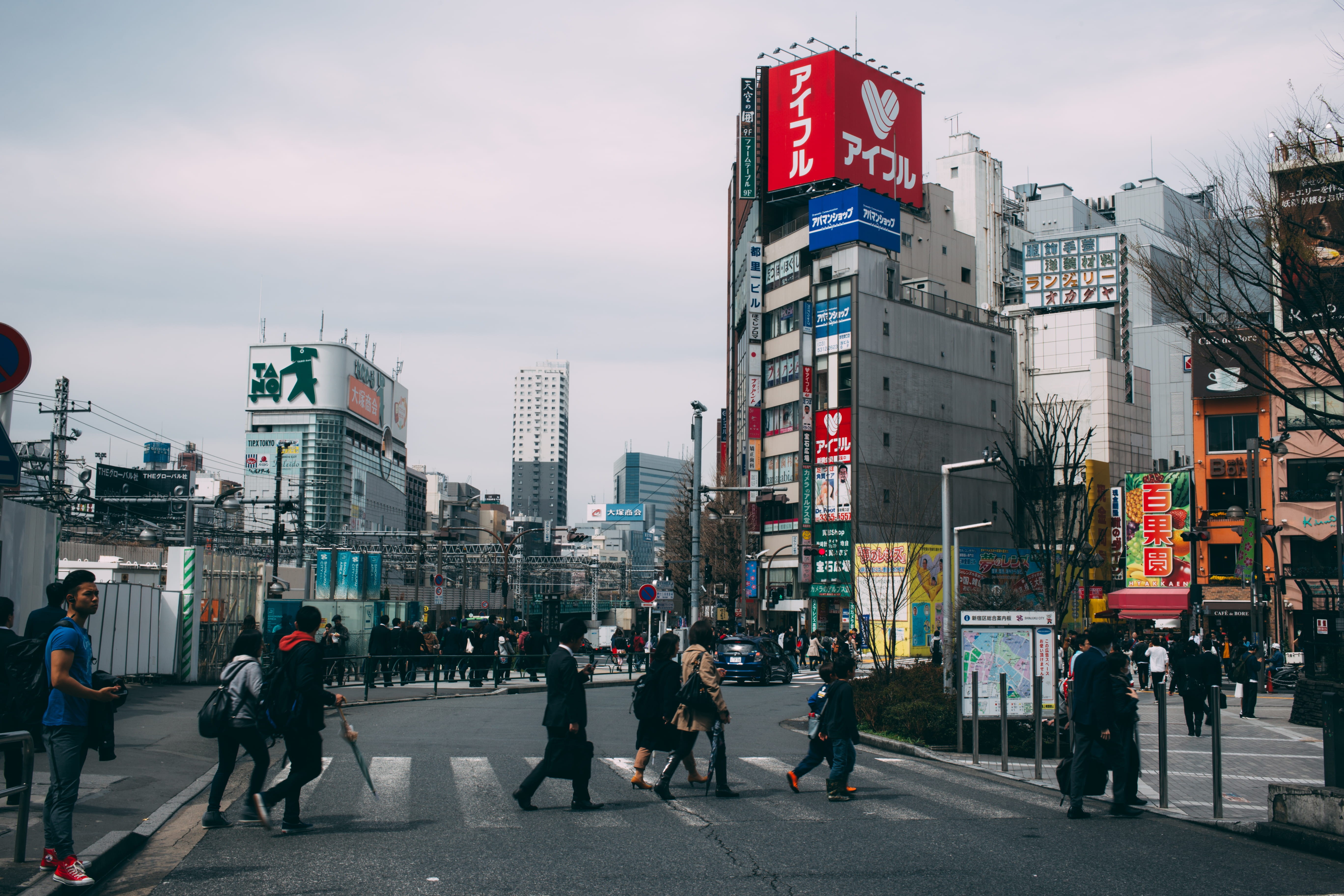 modern, crossing, billboard, nature, large group of people, city life, office building exterior, road, women, tall - high, outdoors, 5K, asian, street, HD Wallpaper