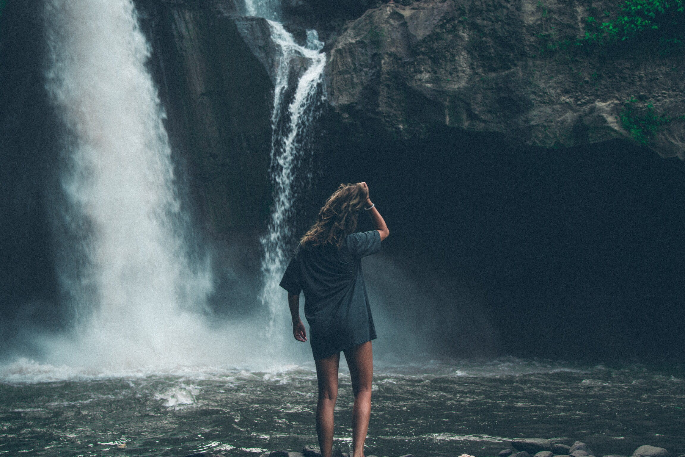 tree, rocks, one person, waterfalls, human arm, cliff, leisure activity, rock - object, beauty in nature, inspirational, rock formation, woman, canyon, HD Wallpaper