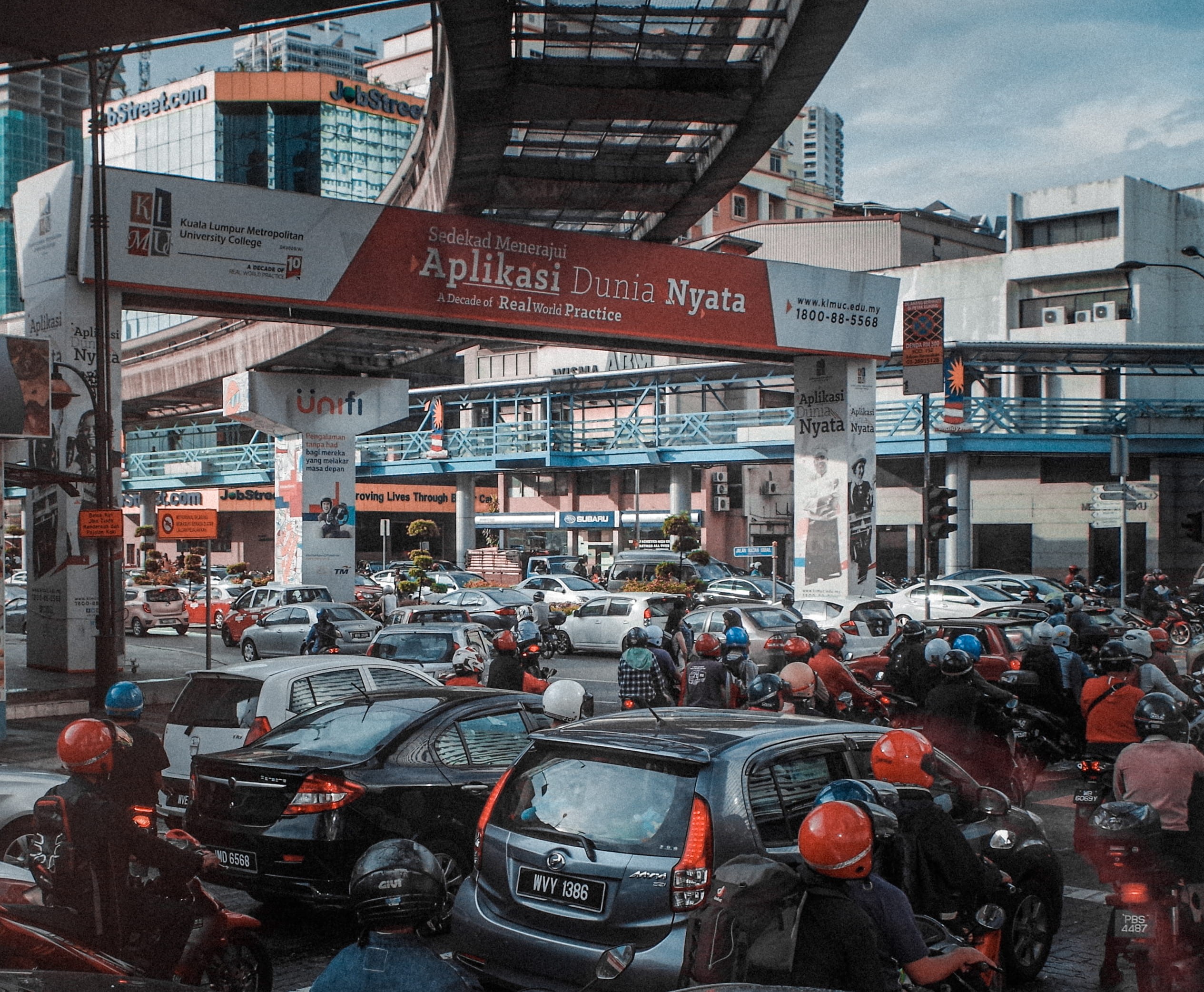 text, car, architecture, real people, motorcycle, mode of transportation, city, cross, road, city life, wheel, 1080P, crowd, person, land vehicle, helmet, HD Wallpaper