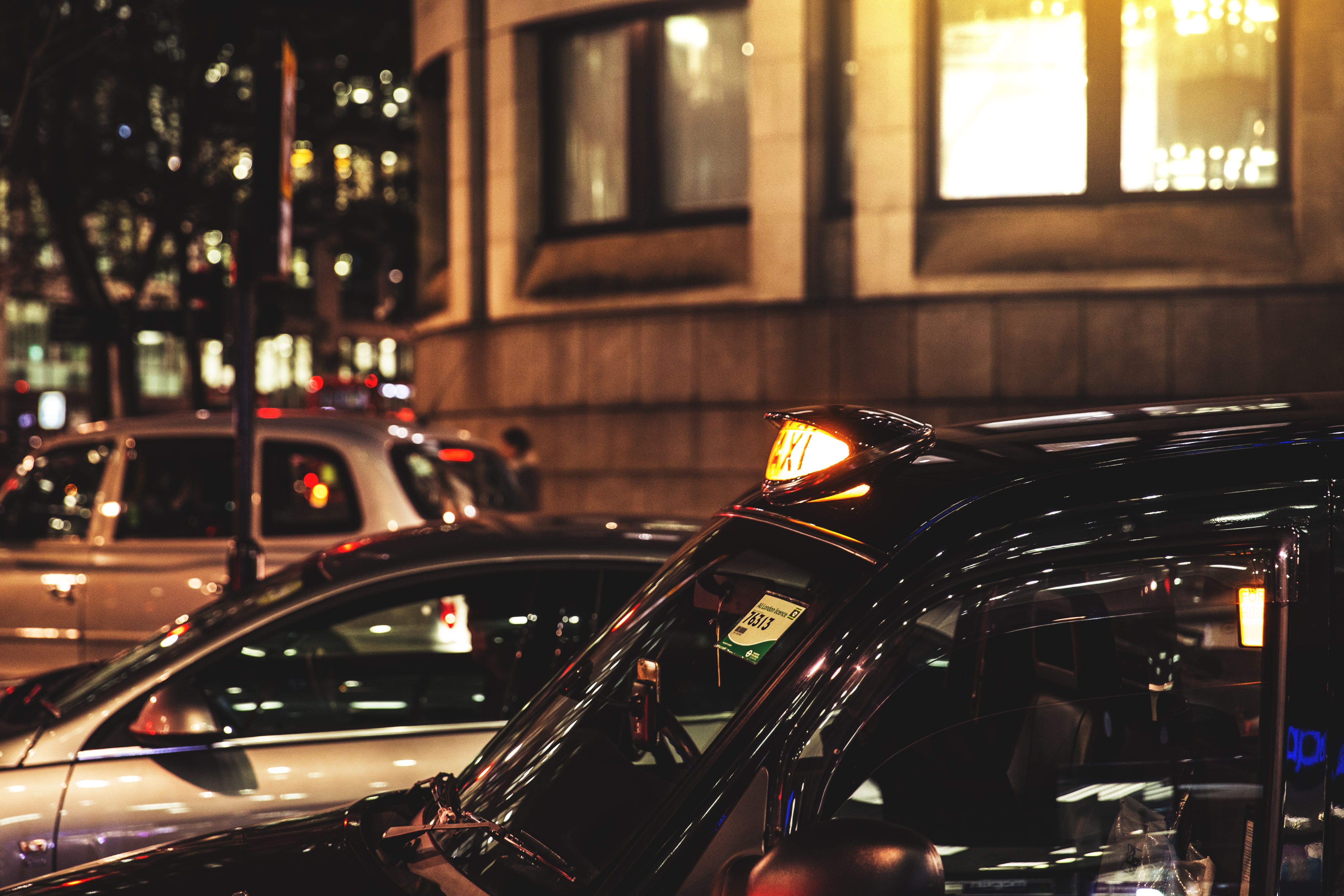 mode of Transport, street, london, night, taxi, city Life, focus on foreground, city, land Vehicle, London taxi, Black, architecture, illuminated, transportation, HD Wallpaper