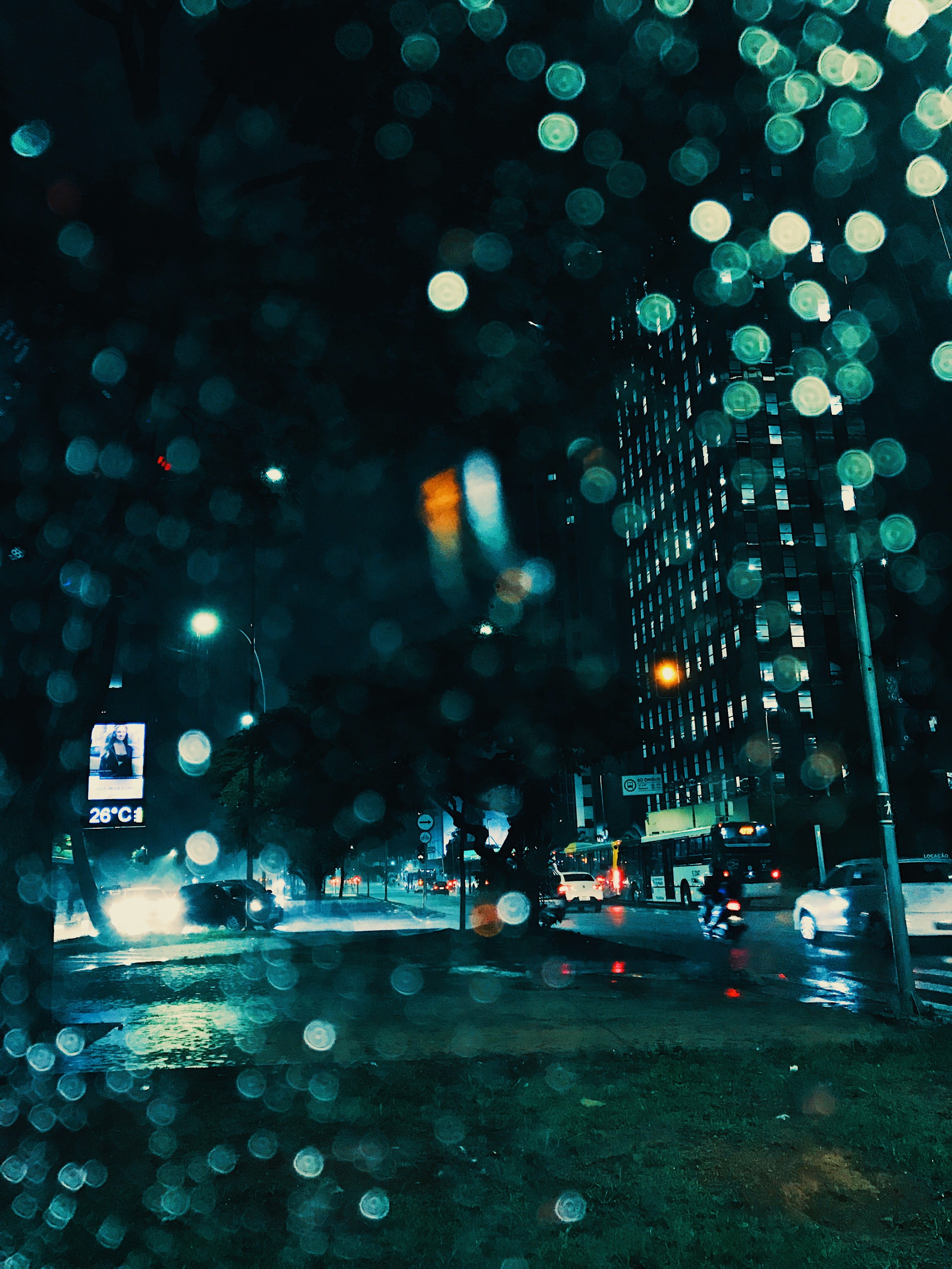 weather, mode of transportation, long-exposure, building exterior, built structure, transportation, nighttime, motor vehicle, water, 4K, raining, glowing, Phone HD Wallpaper