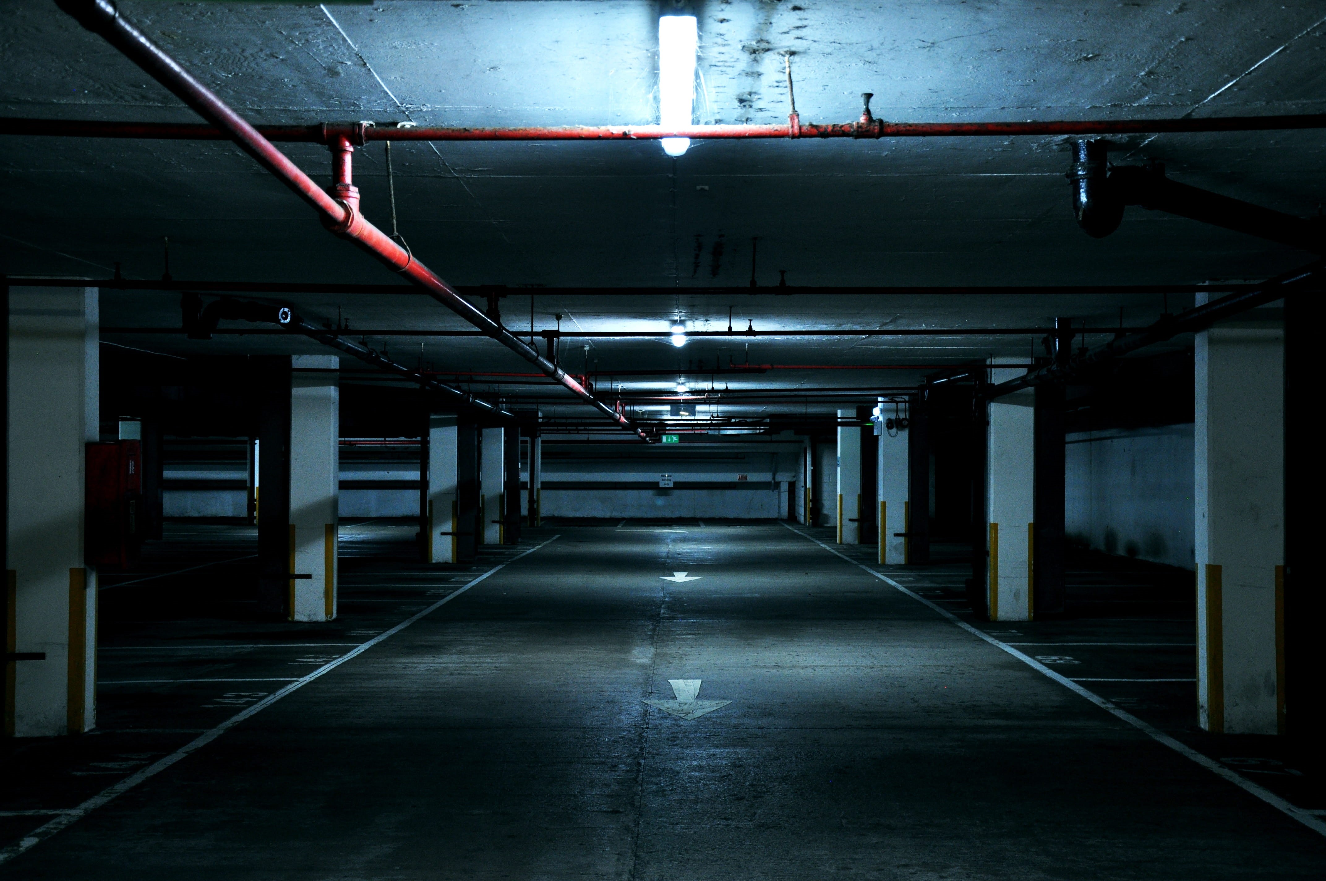 the way forward, absence, indoors, parking garage, ceiling, dark, architecture, direction, basement, 4K, lighting equipment, wall - building feature, architectural column, HD Wallpaper