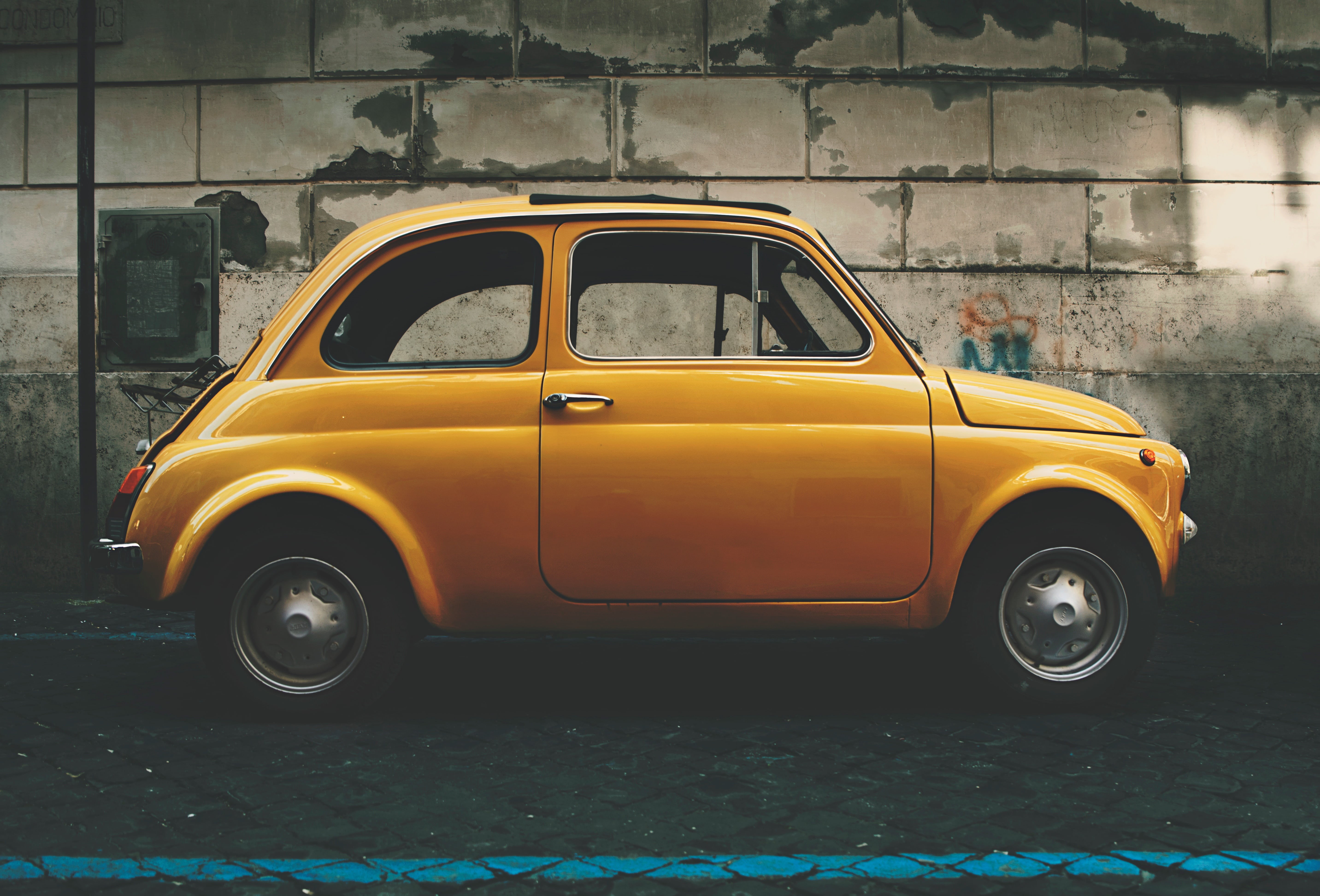 park, outdoors, side view, city, travel, old-fashioned, motor vehicle, obsolete, transportation, parked, road, fiat, land vehicle, no people, retro Styled, HD Wallpaper