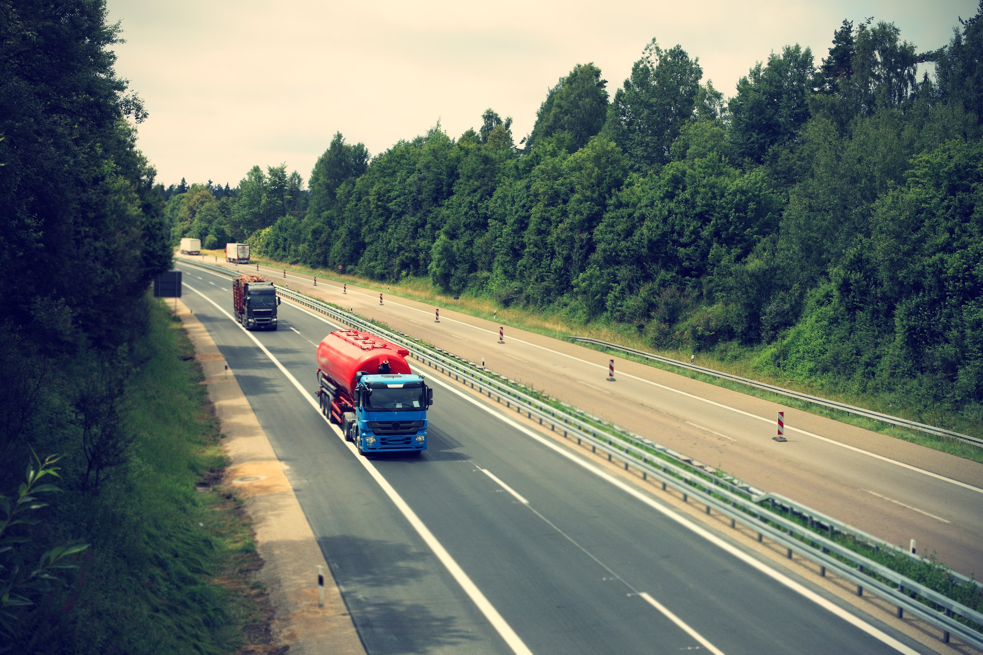 truck, red, 4K, motor vehicle, no people, driving a car, daytime, plant, on the move, day, oil, remote traffic, transport, transportation, toll, land vehicle, HD Wallpaper