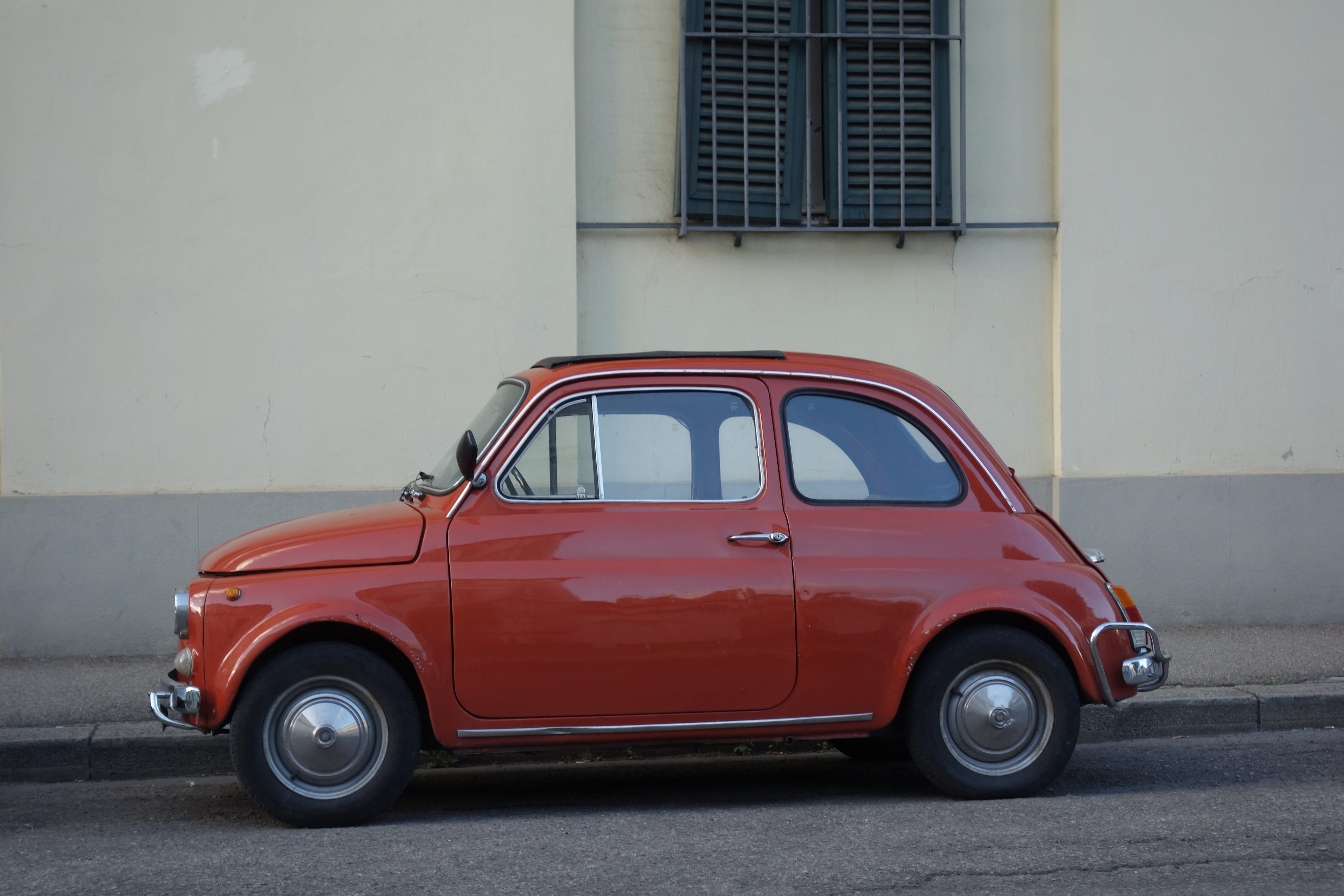 Car, retro Styled, door, vintage Car, building exterior, red, Europe, motor vehicle, havana, built structure, old-fashioned, Italy, architecture, outdoors, HD Wallpaper