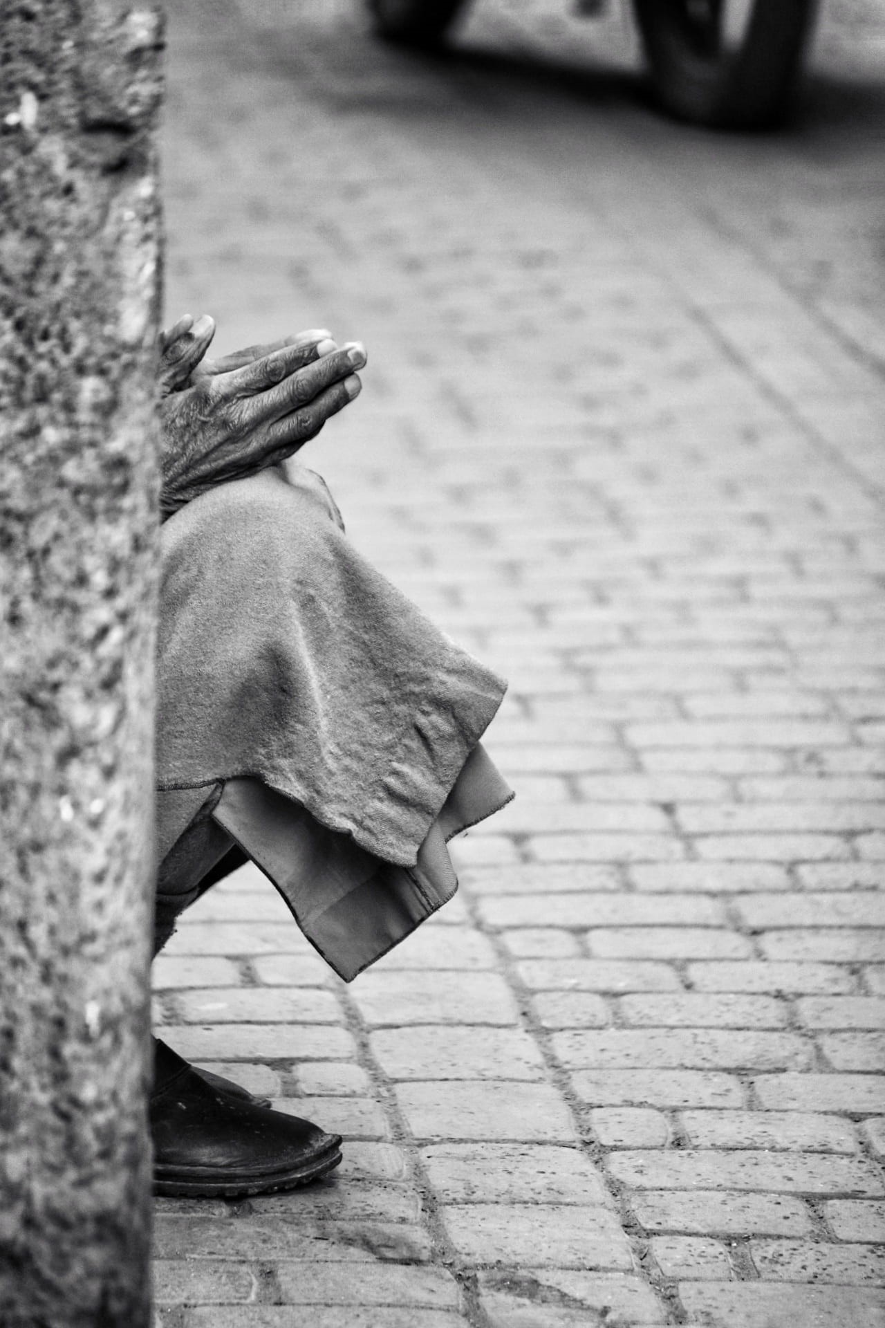 religious, allah, cobblestone, man, diversity, holiday, relaxation, foot, close-up, footpath, meditation, hands, hand, male, paving stone, outdoors, love, Phone HD Wallpaper