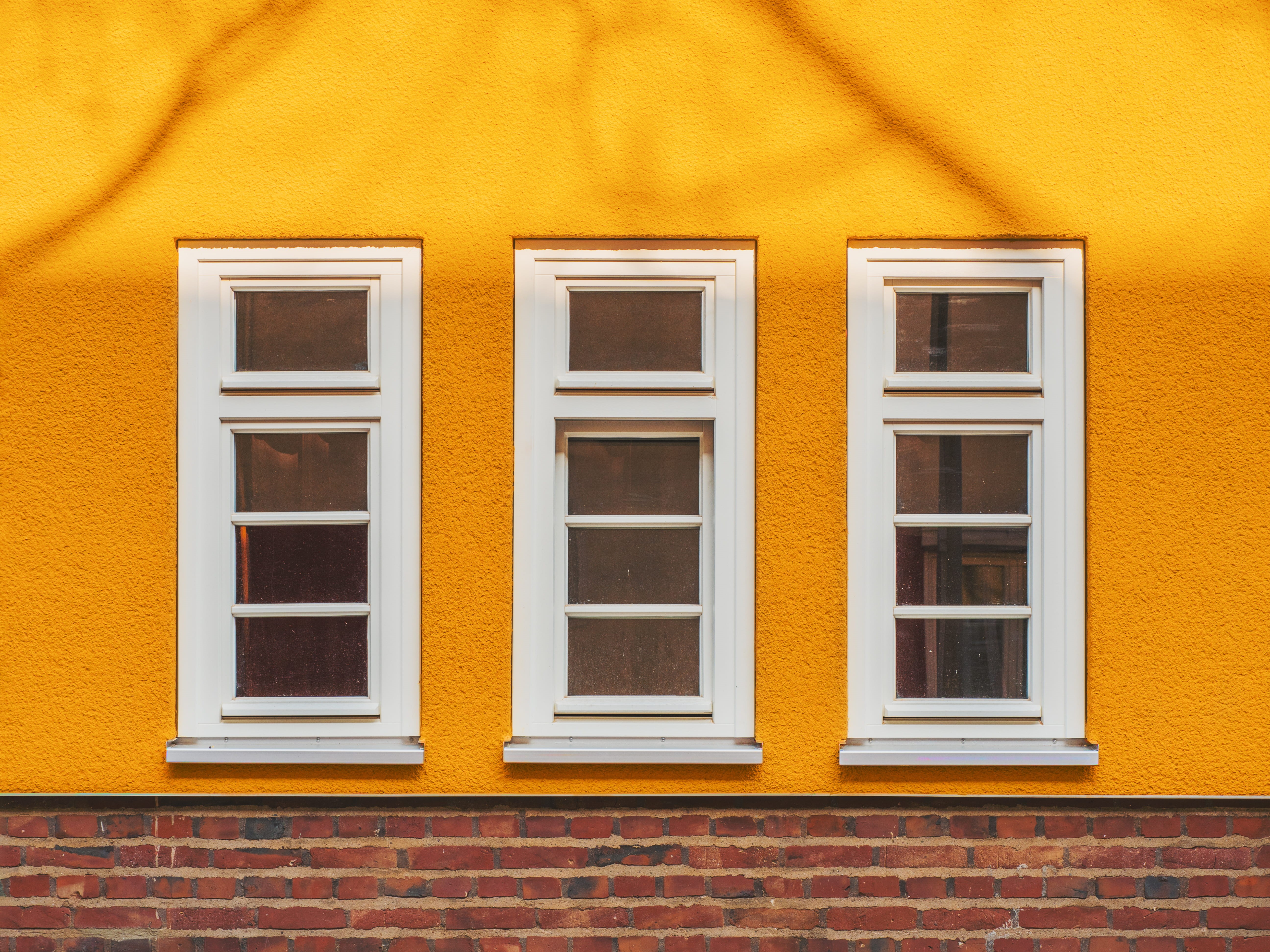 panes, windowpanes, white, wall, 5K, city, outdoors, masonry, reflect, house, built structure, frame, glass, window, three, closed, residential district, HD Wallpaper