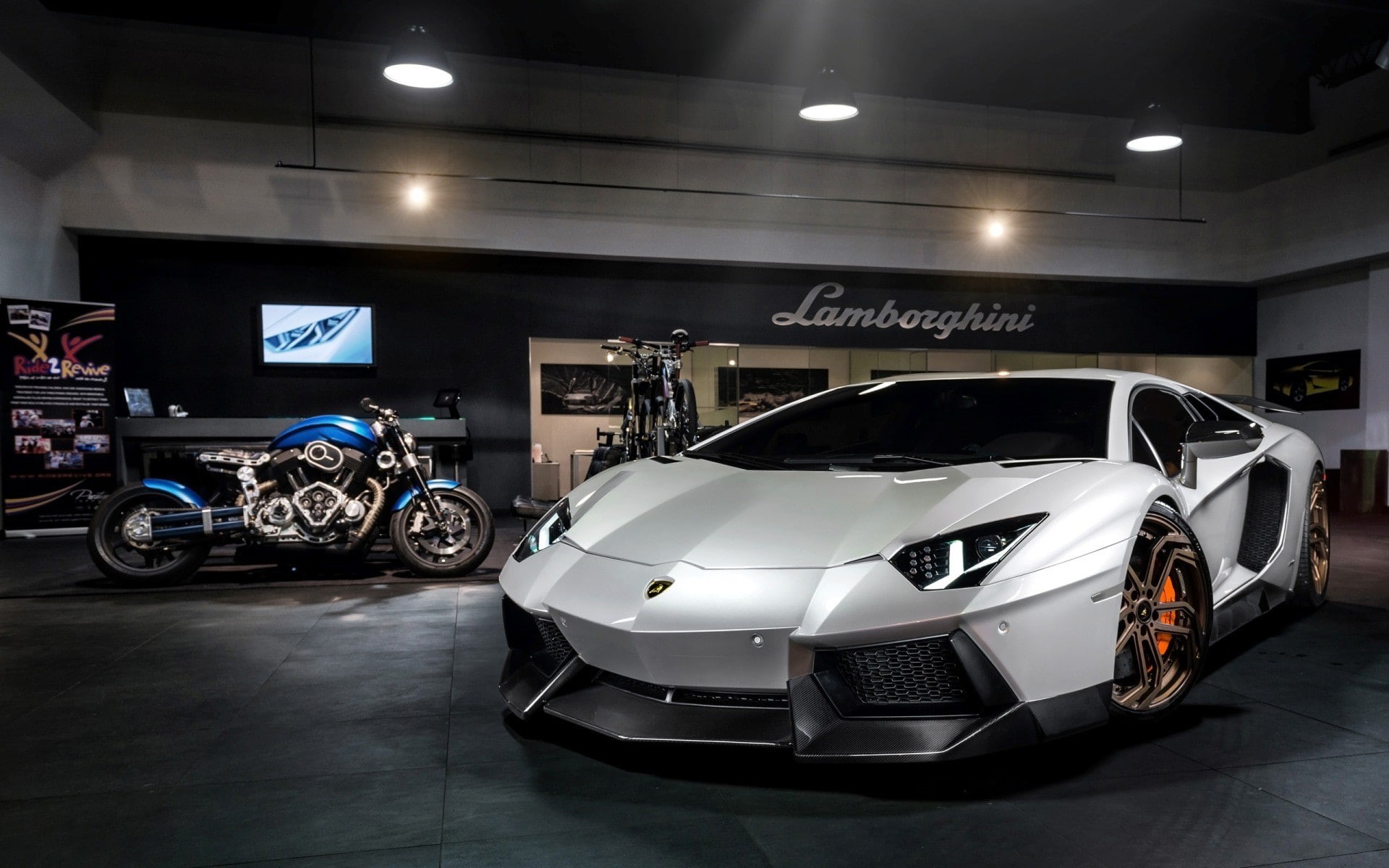 transportation, showroom, sports car, mode of transportation, illuminated, motor vehicle, no people, automobile industry, indoors, lighting equipment, stationary, HD Wallpaper