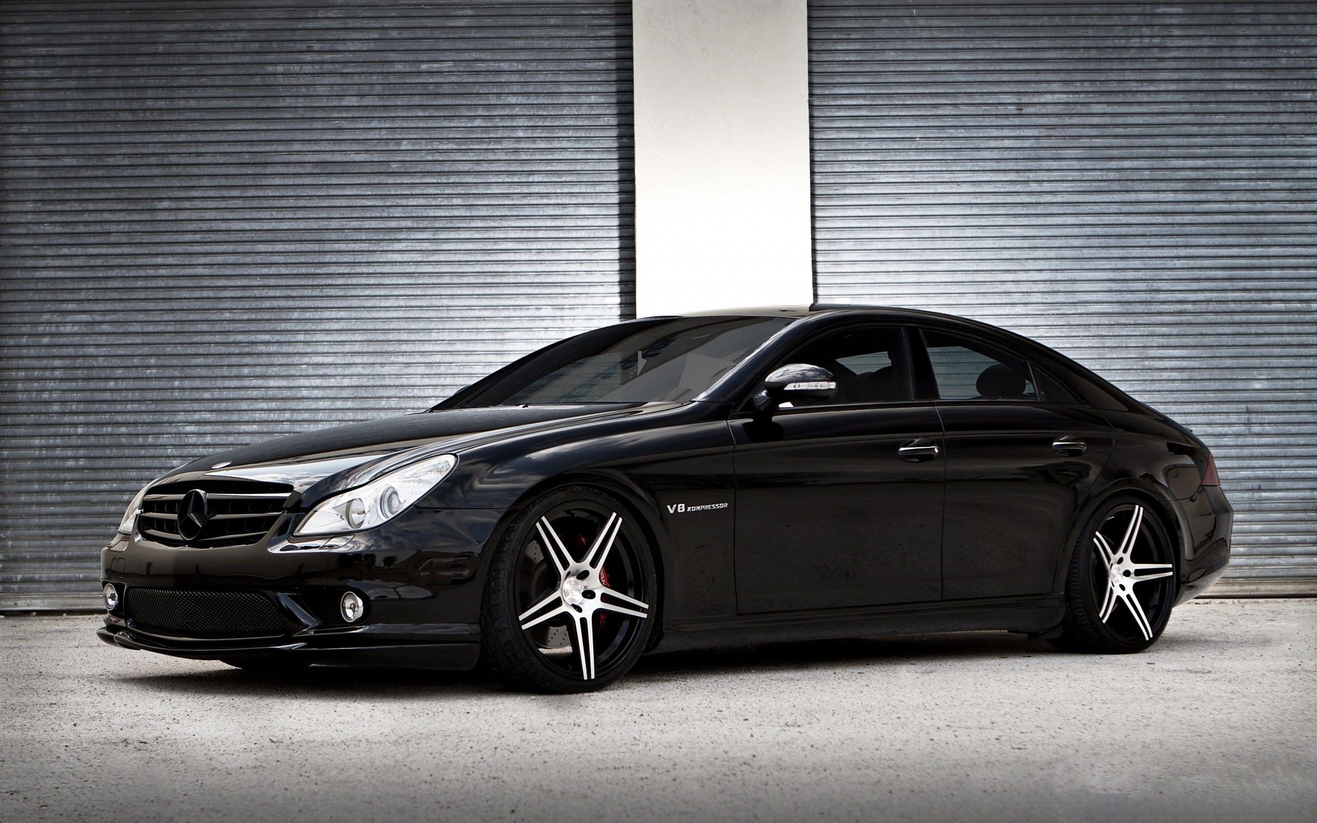 sedan, garage, mercedes, no people, silver colored, stationary, sports car, motor vehicle, architecture, wall - building feature, 2K, luxury, brick wall, HD Wallpaper