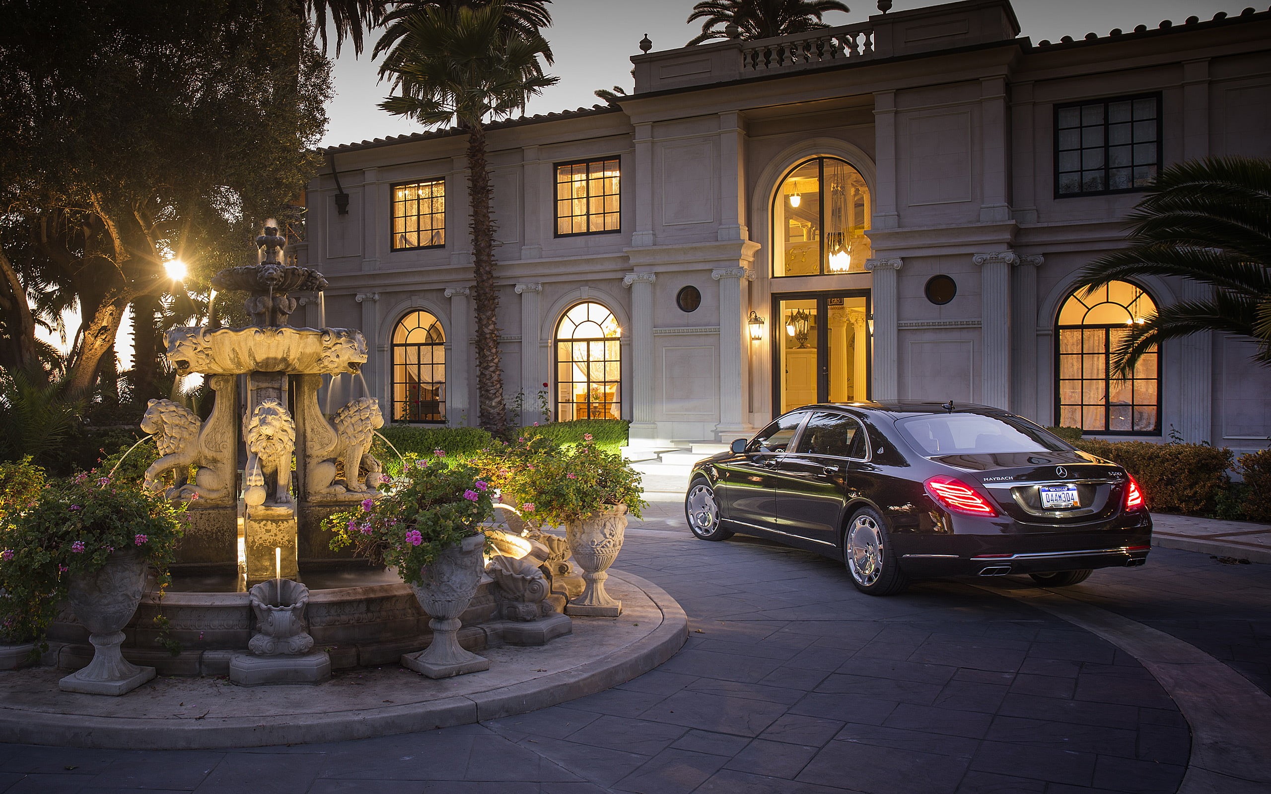 statue, car, no people, S-Class, Mercdedes-Benz, art and craft, black, 2016, architecture, Maybach, 2K, built structure, Mercedes, mode of transportation, HD Wallpaper