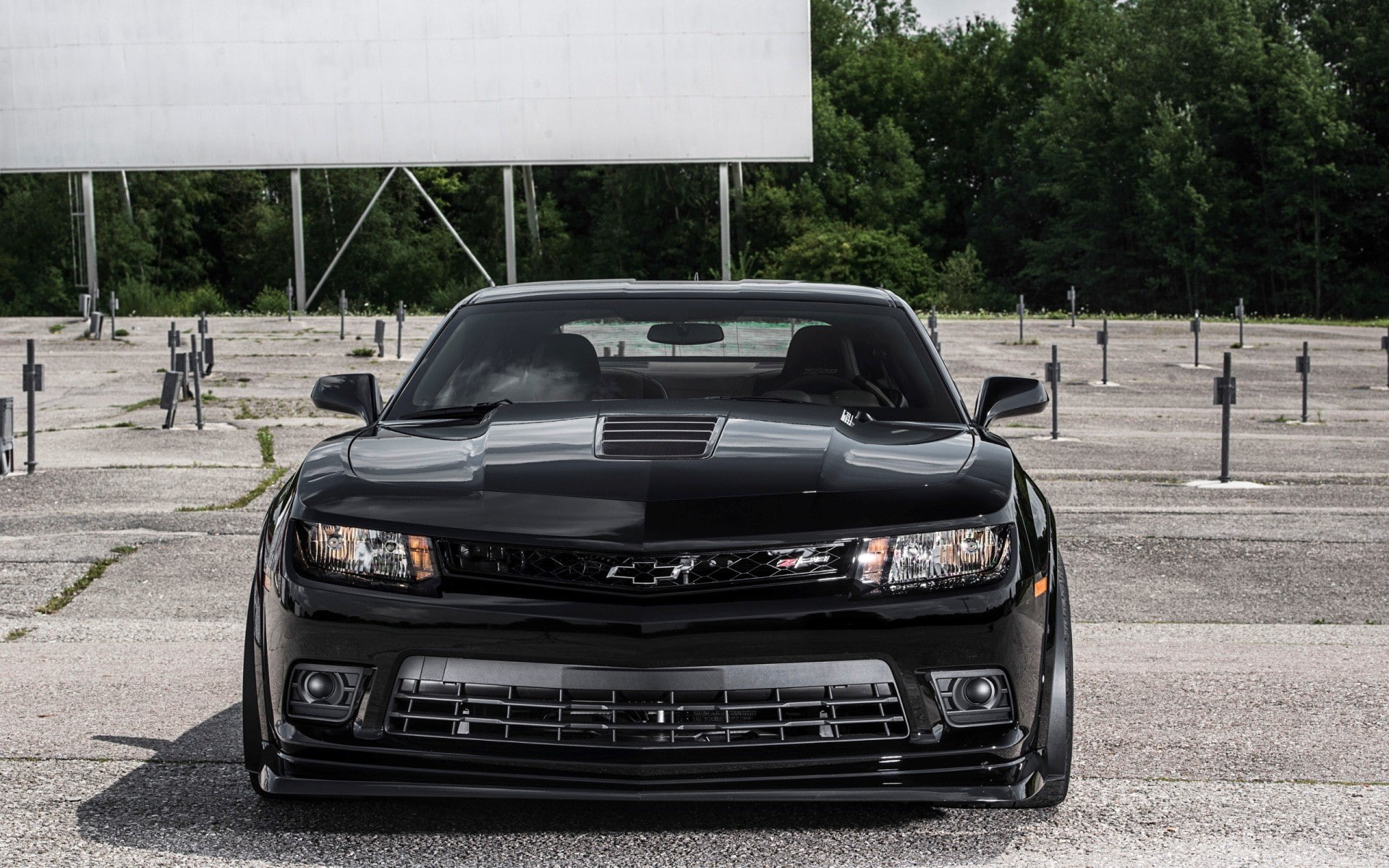 Chevrolet Camaro Z28, building exterior, land vehicle, mode of transportation, built structure, no people, stationary, transportation, motor vehicle, tree, HD Wallpaper