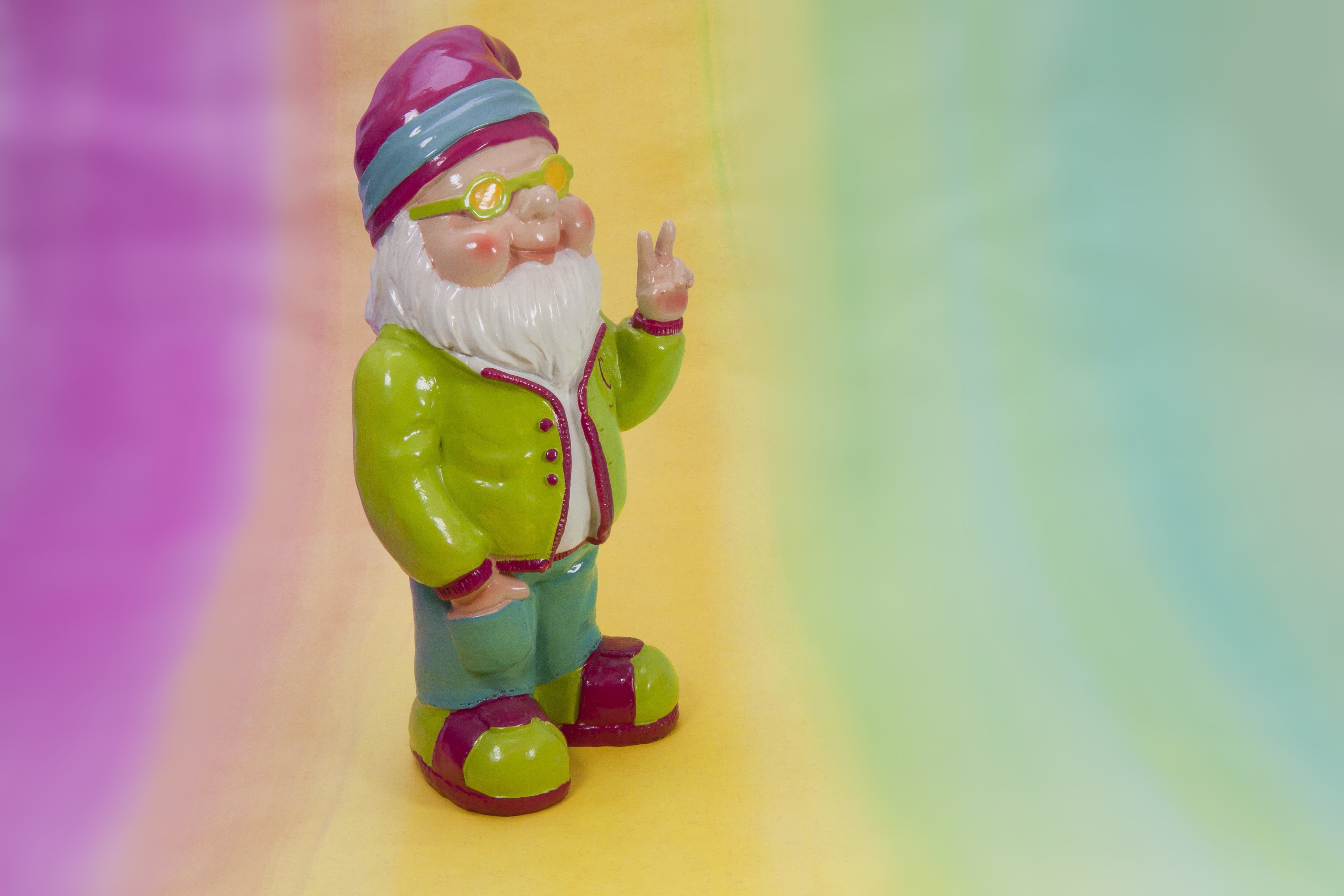 turquoise, garden gnome, victory sign, sign, sunglasses, peace, crazy, multi colored, toy, pink, spring, creativity, copy space, childhood, studio shot, HD Wallpaper