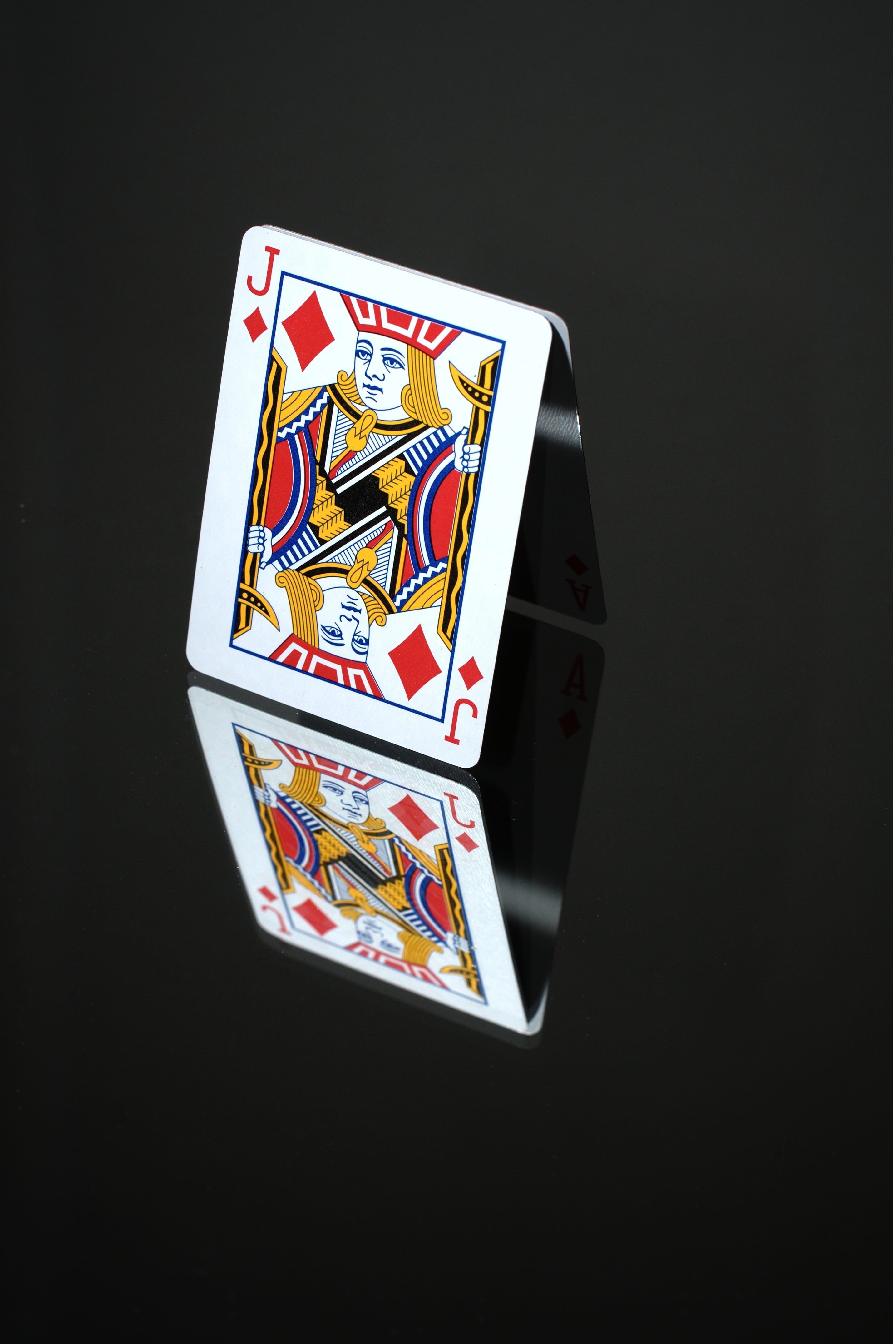 representation, studio shot, close-up, technology, male likeness, 4K, connection, copy space, gamble, no people, communication, cut out, guidance, human representation, Phone HD Wallpaper