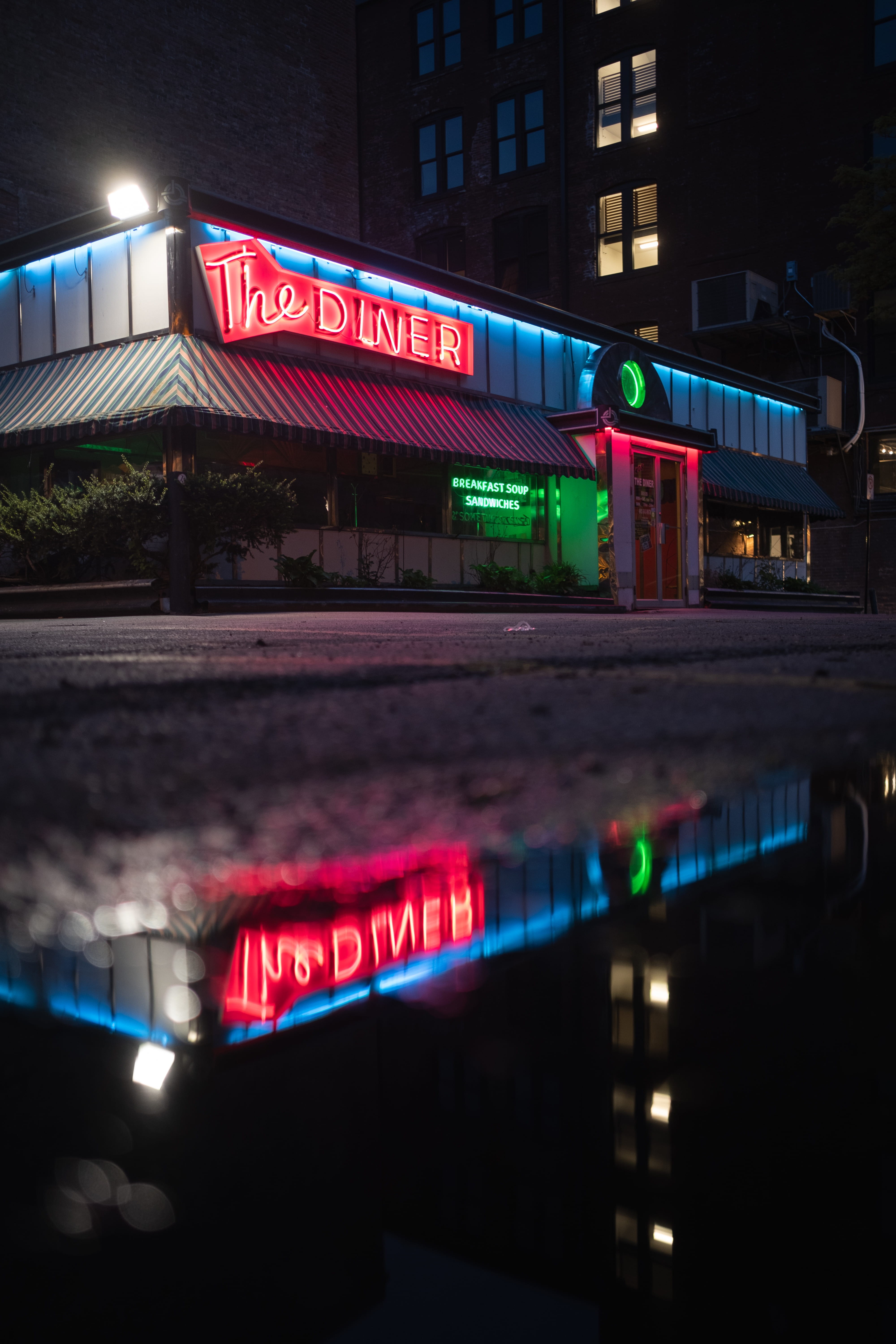 communication, front, western script, capital letter, signage, commercial sign, glowing, light, restaurant, transportation, architecture, 5K, water, nightlife, Phone HD Wallpaper