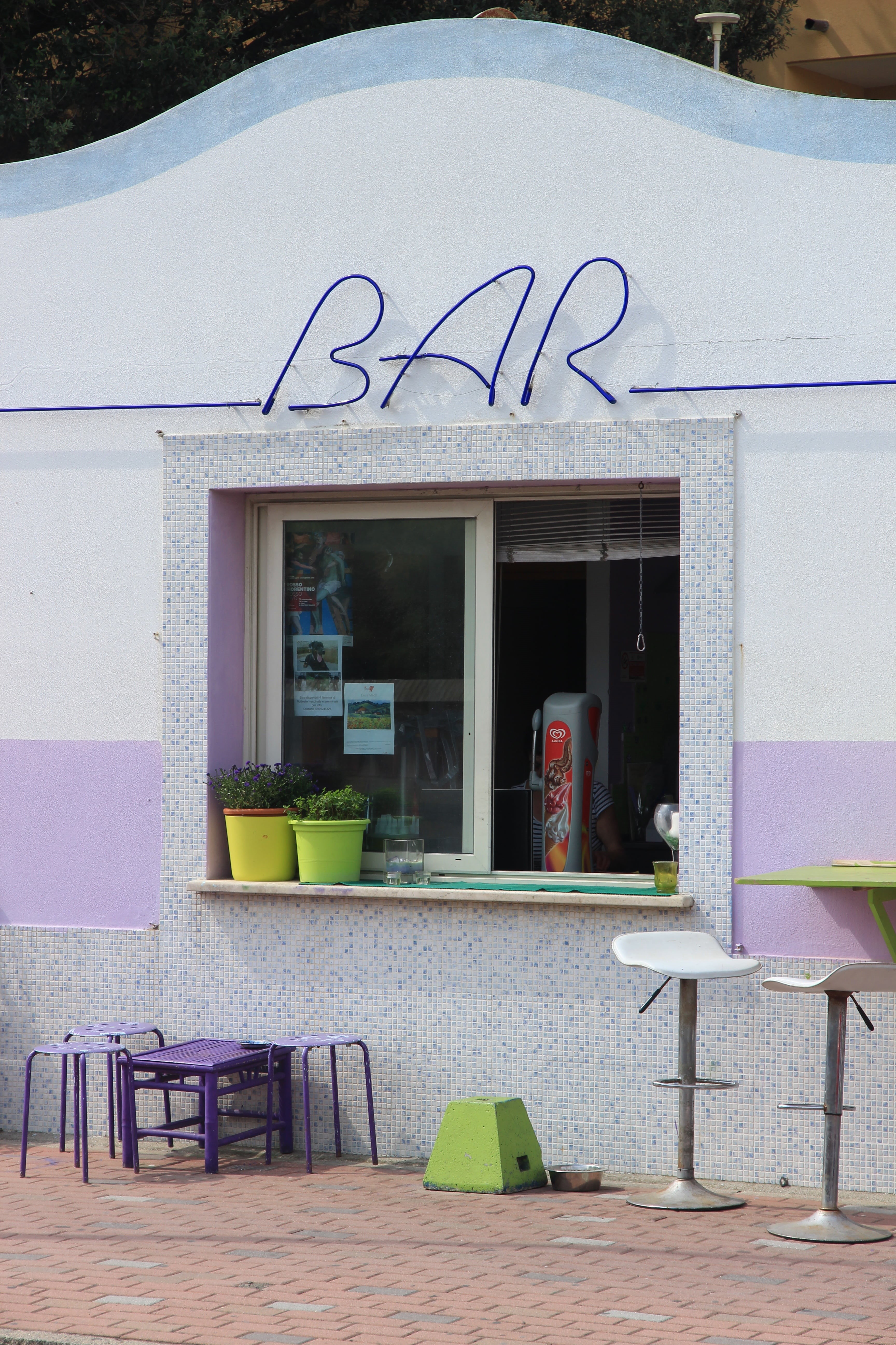 building exterior, restaurant, building, business, door, day, violet, glass, seat, chair, window, table, outdoors, advertisement, plant, neon font, no people, Phone HD Wallpaper