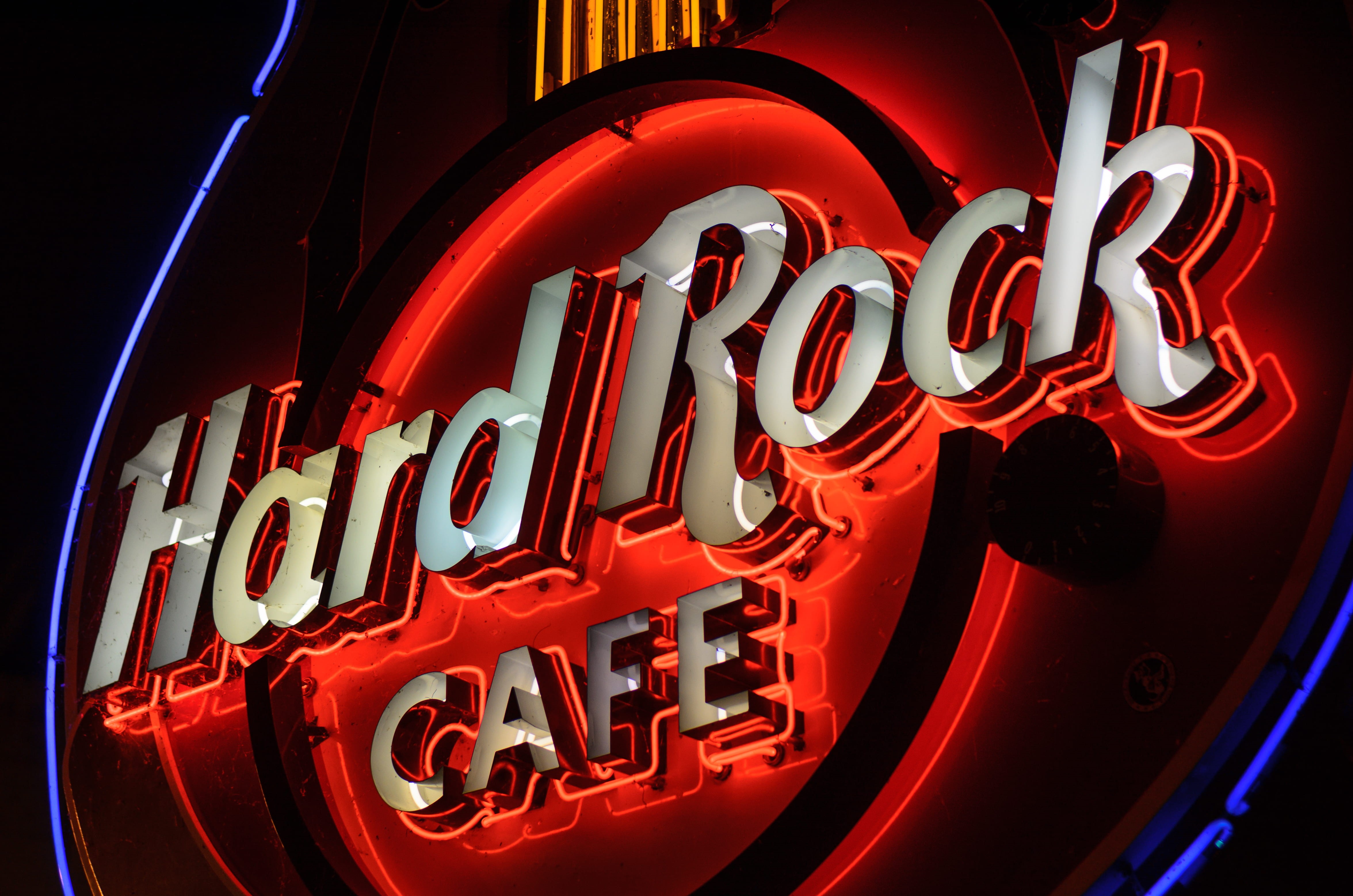 cafe, red, night, reflection, close-up, commercial sign, 4K, illuminated, outdoors, sign, black, arts culture and entertainment, low angle view, architecture, HD Wallpaper