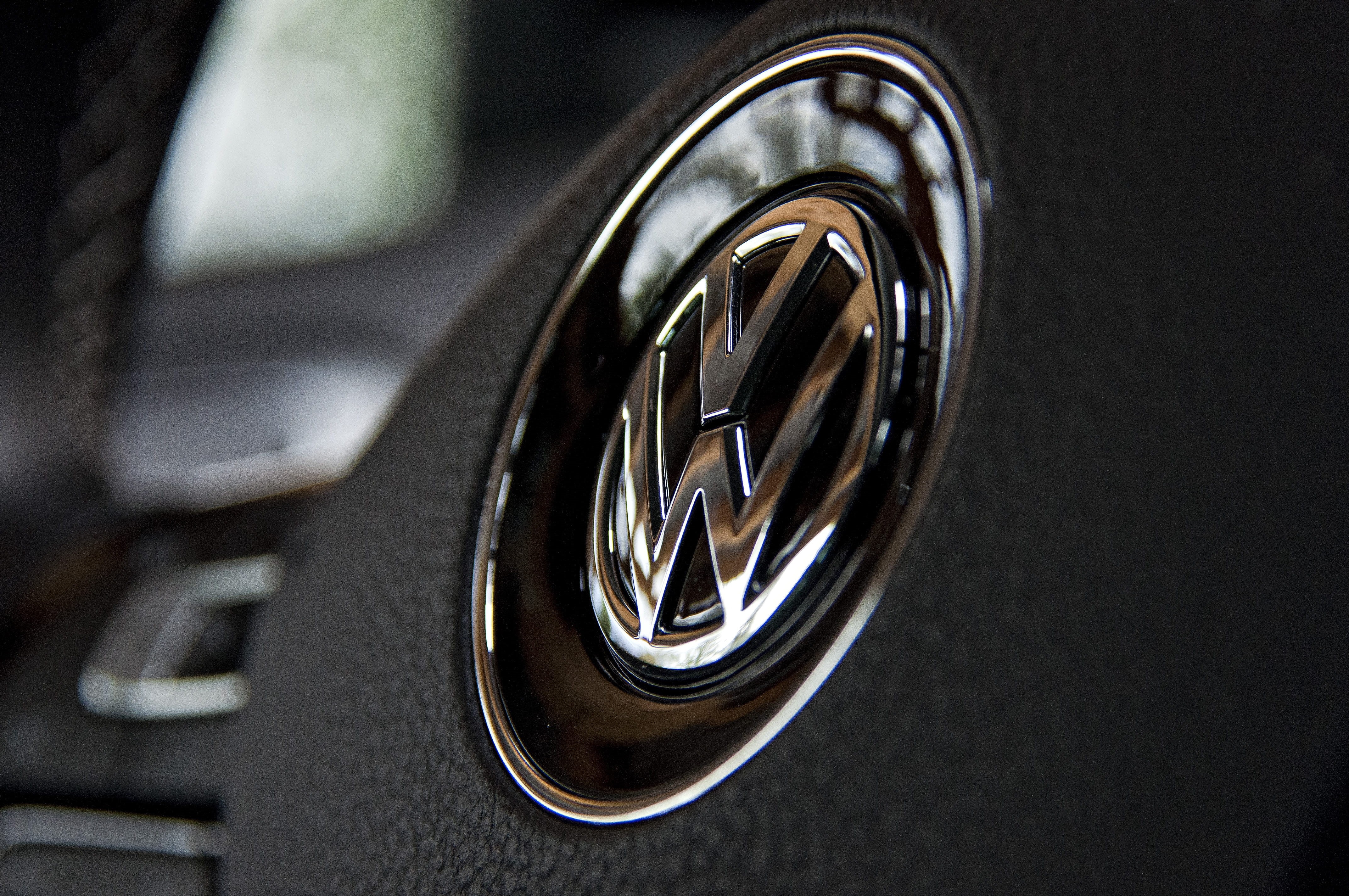 style, silver, steeringwheel, carporn, logo, no people, transportation, circle, emblem, design, black, vw, speed, land vehicle, metal, volkswagen, wheel, HD Wallpaper