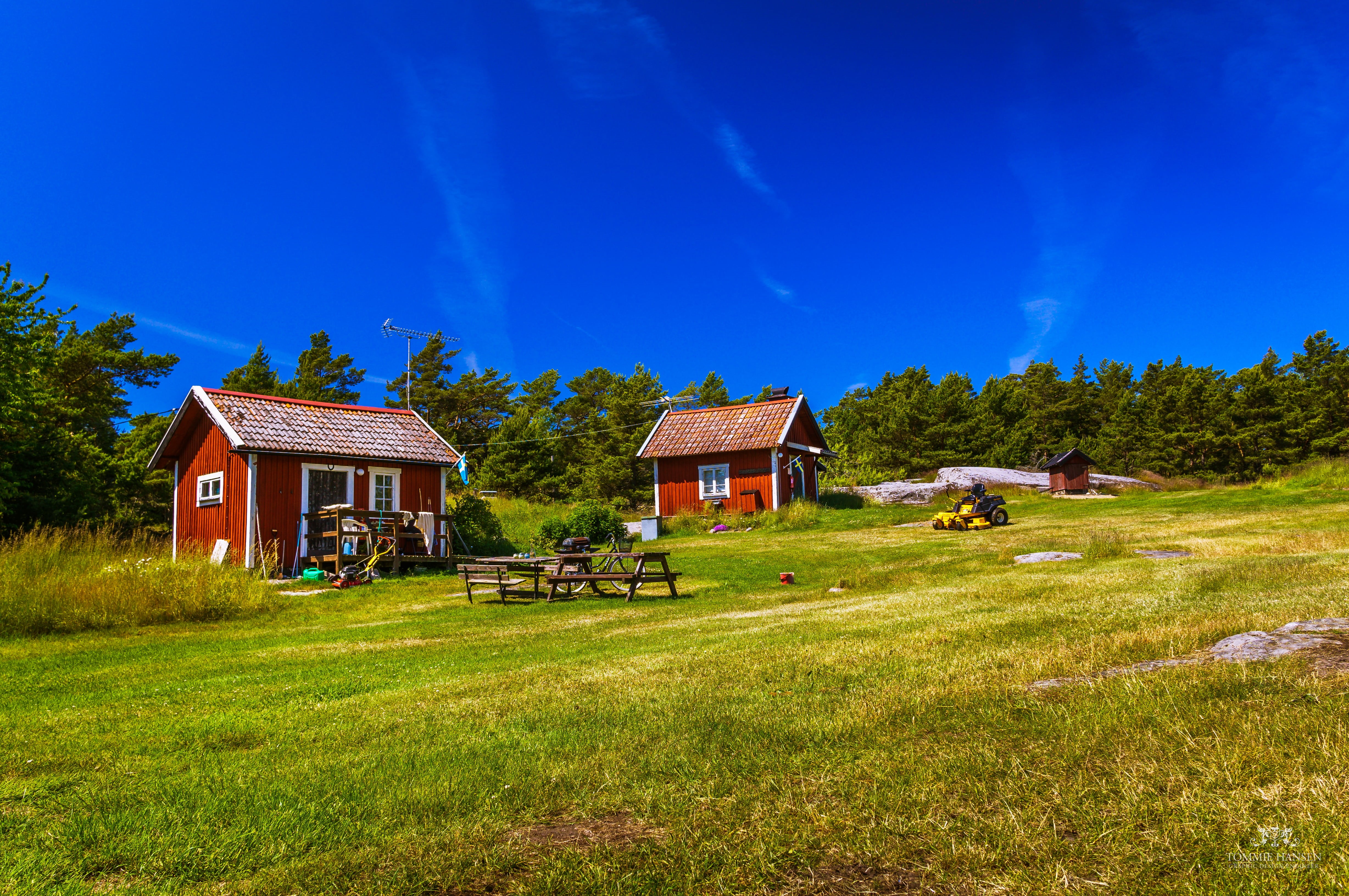 european Alps, Cabins, green grass, Nature, mountain, sky, red, green, Summer, barns, cottage, Stockholm, red-and-white, two, Stockholms län, Archipelago, HD Wallpaper