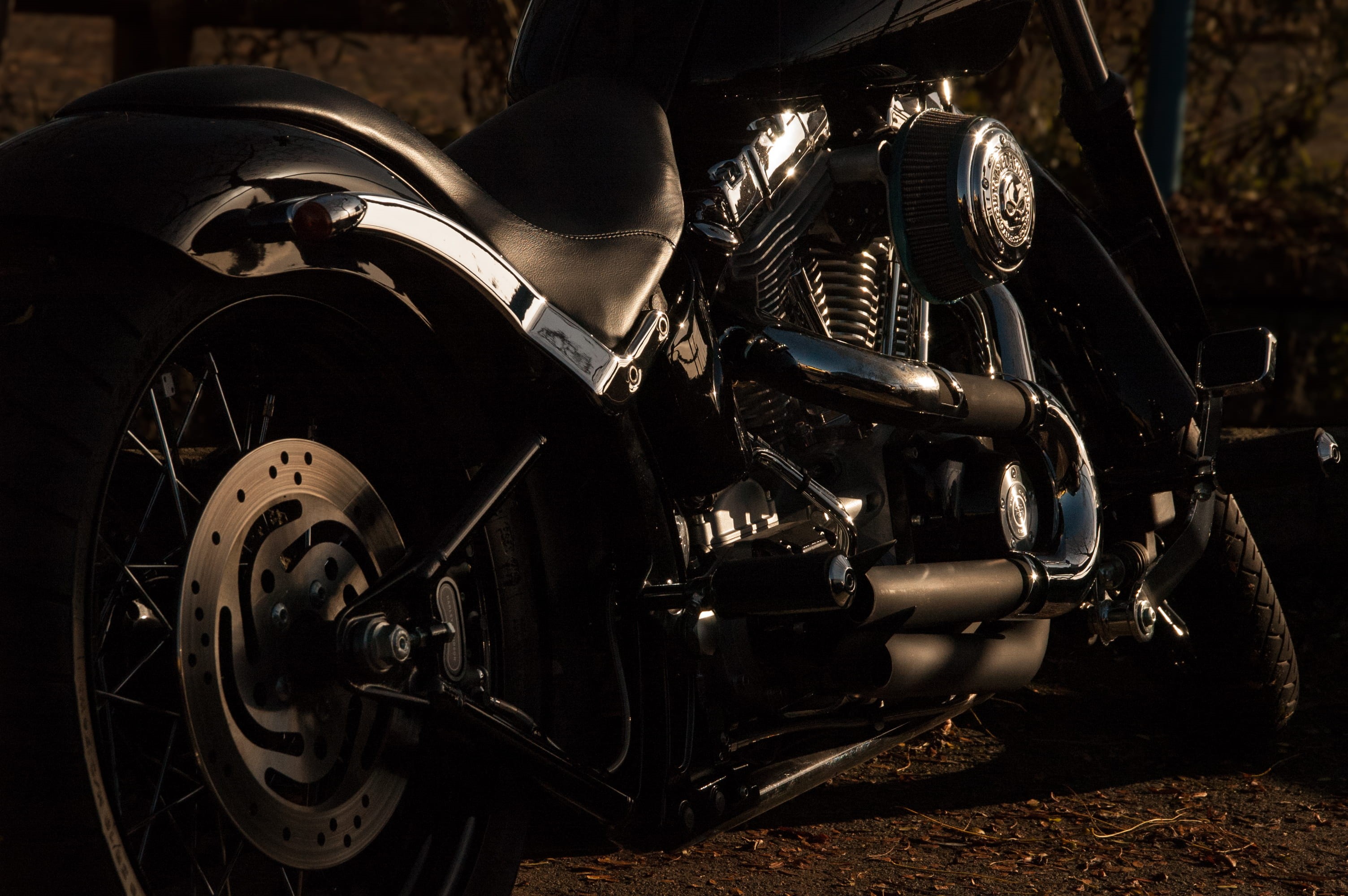 2K, focus on foreground, bush, bike, technology, vehicle, near, dark, motor, parked, gray, engine, motorbike, mode of transportation, no people, cruiser, HD Wallpaper