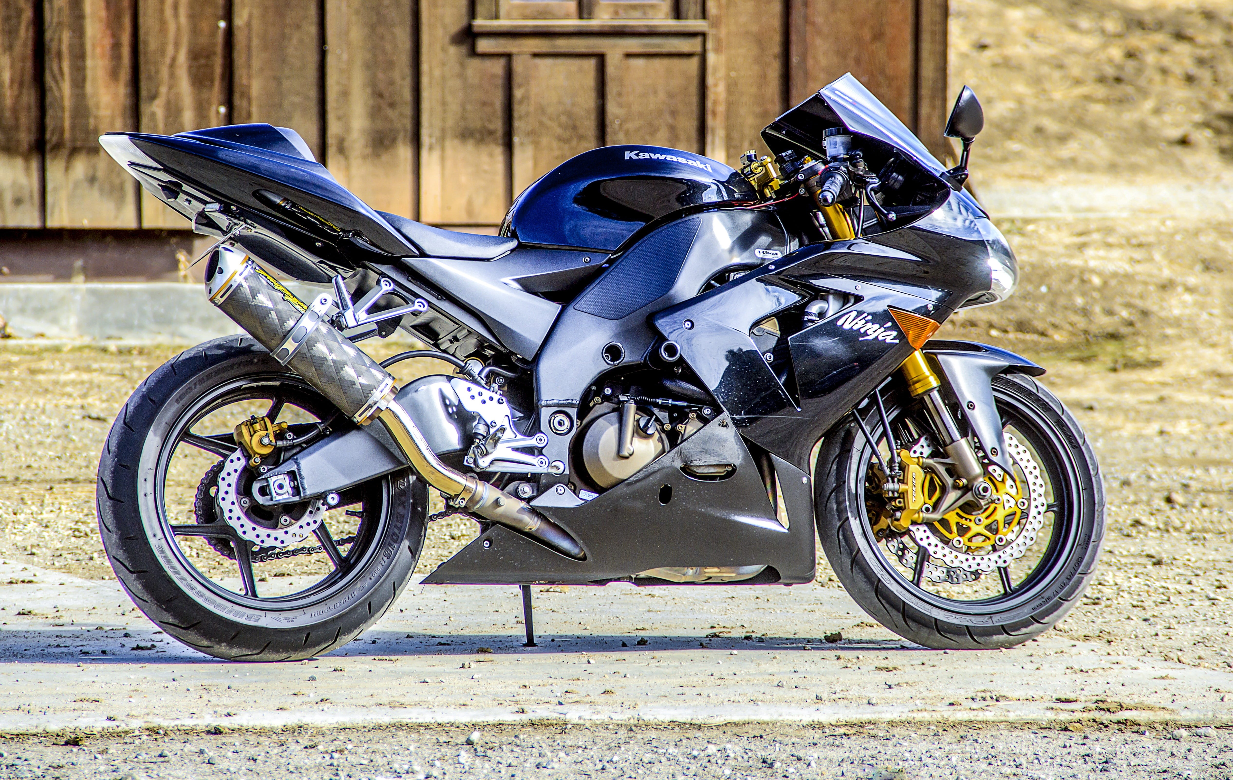 parked, day, chrome, vehicle, focus on foreground, road, fast, motorbike, bike, street, wheel, riding, mode of transportation, city, helmet, sports, kawasaki, HD Wallpaper