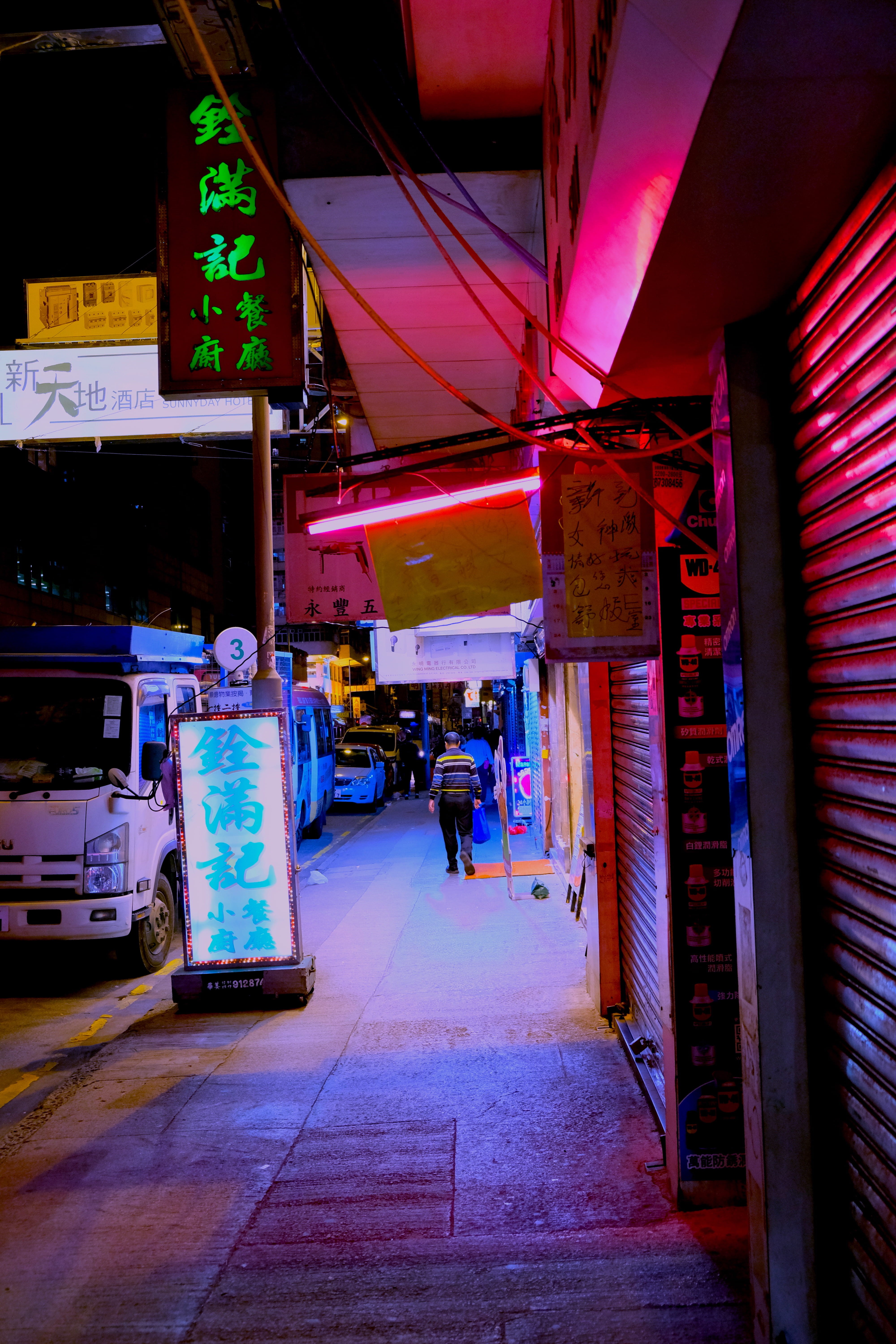 illuminated, night, asphalt, sign, architecture, footpath, building exterior, outdoors, incidental people, store, 5K, vehicle, cyberpunk, truck, direction, Phone HD Wallpaper