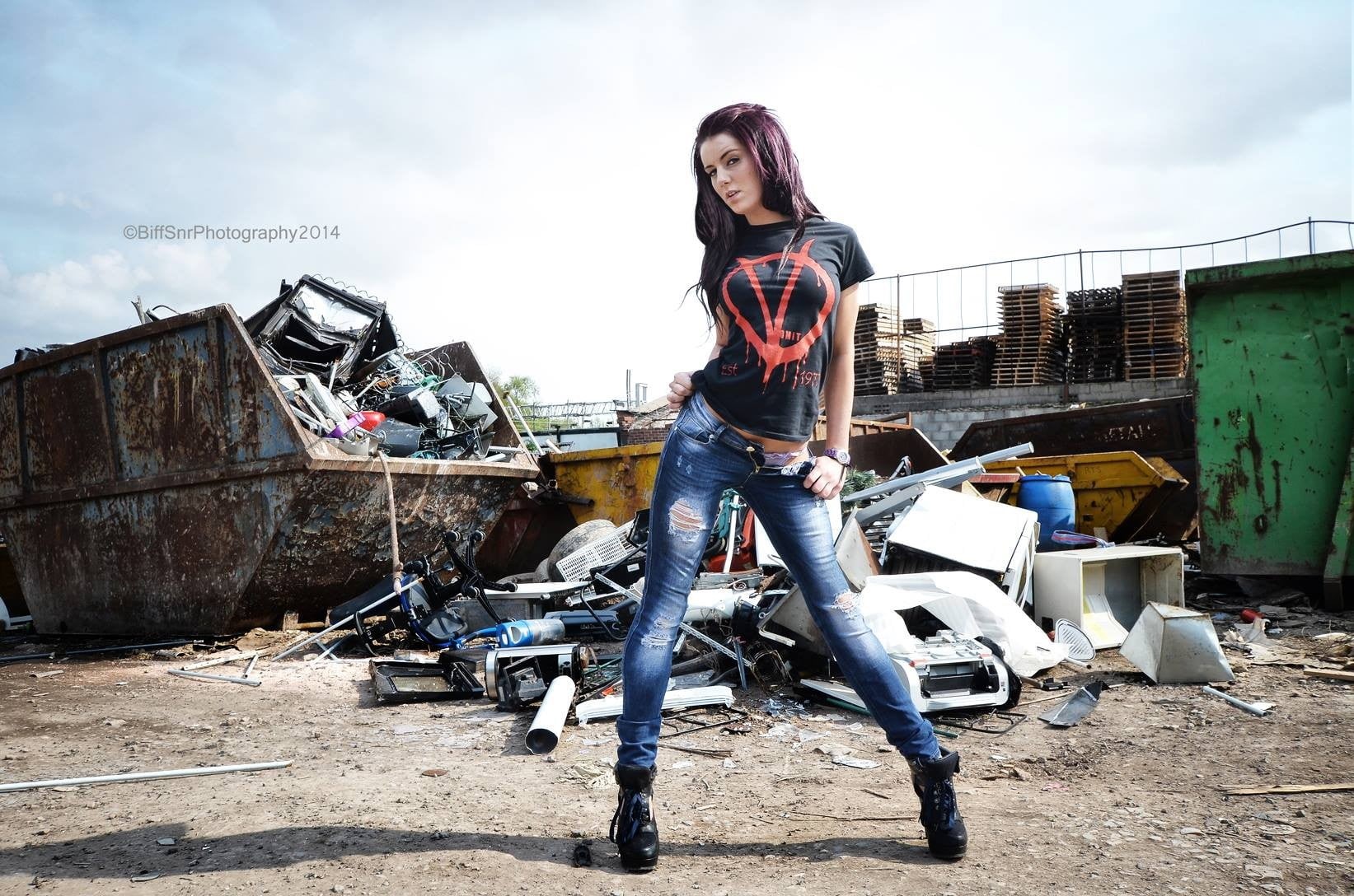 red, one person, casual clothing, trash, sitting, young women, beautiful woman, women, cloud - sky, shirt, young adult, crew, sky, looking at camera, urban, HD Wallpaper