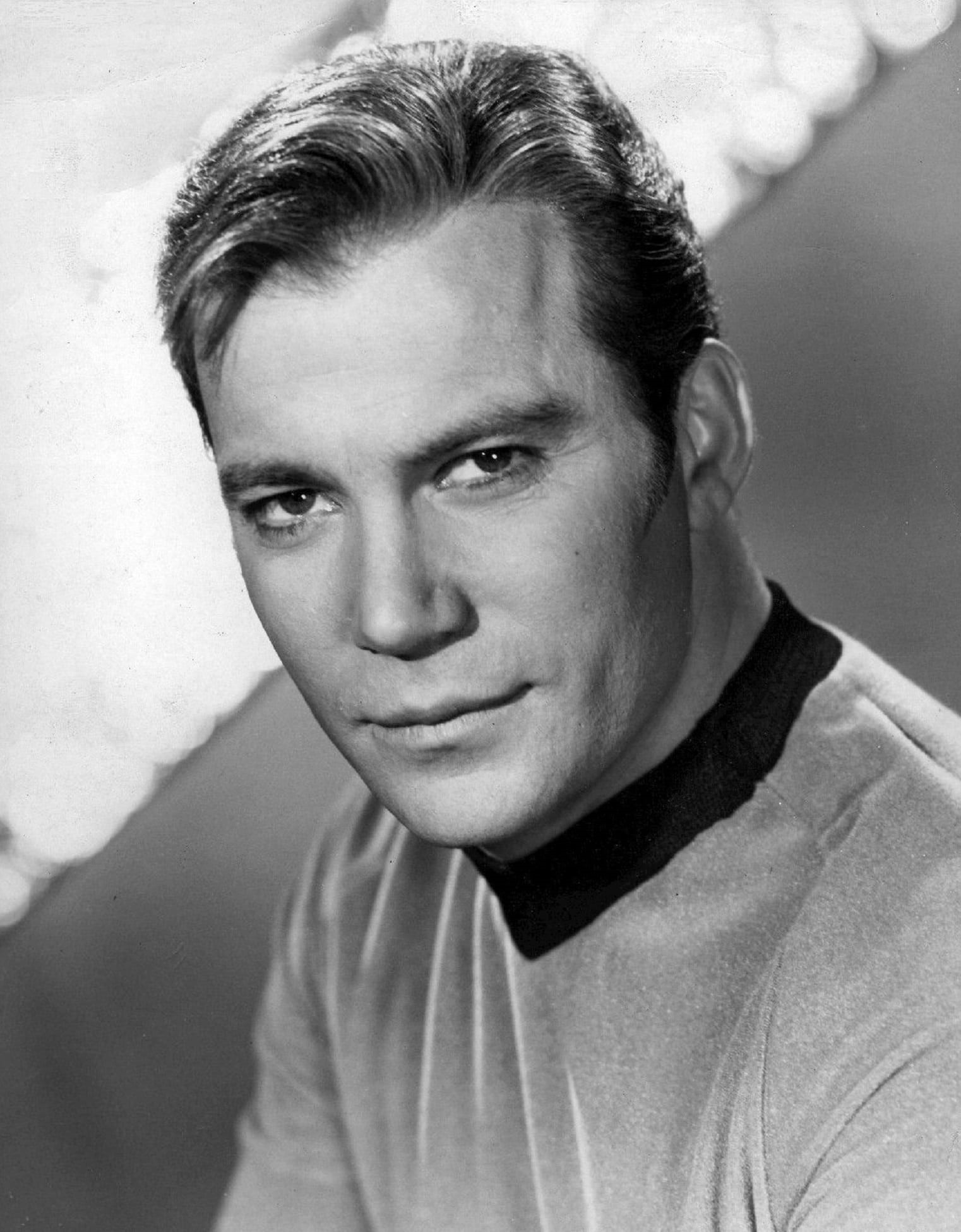 hollywood, captain kirk, trekkie, front view, man, cinema, black and white, grayscale, star trek, lifestyles, focus on foreground, celebrity, william shatner, Phone HD Wallpaper