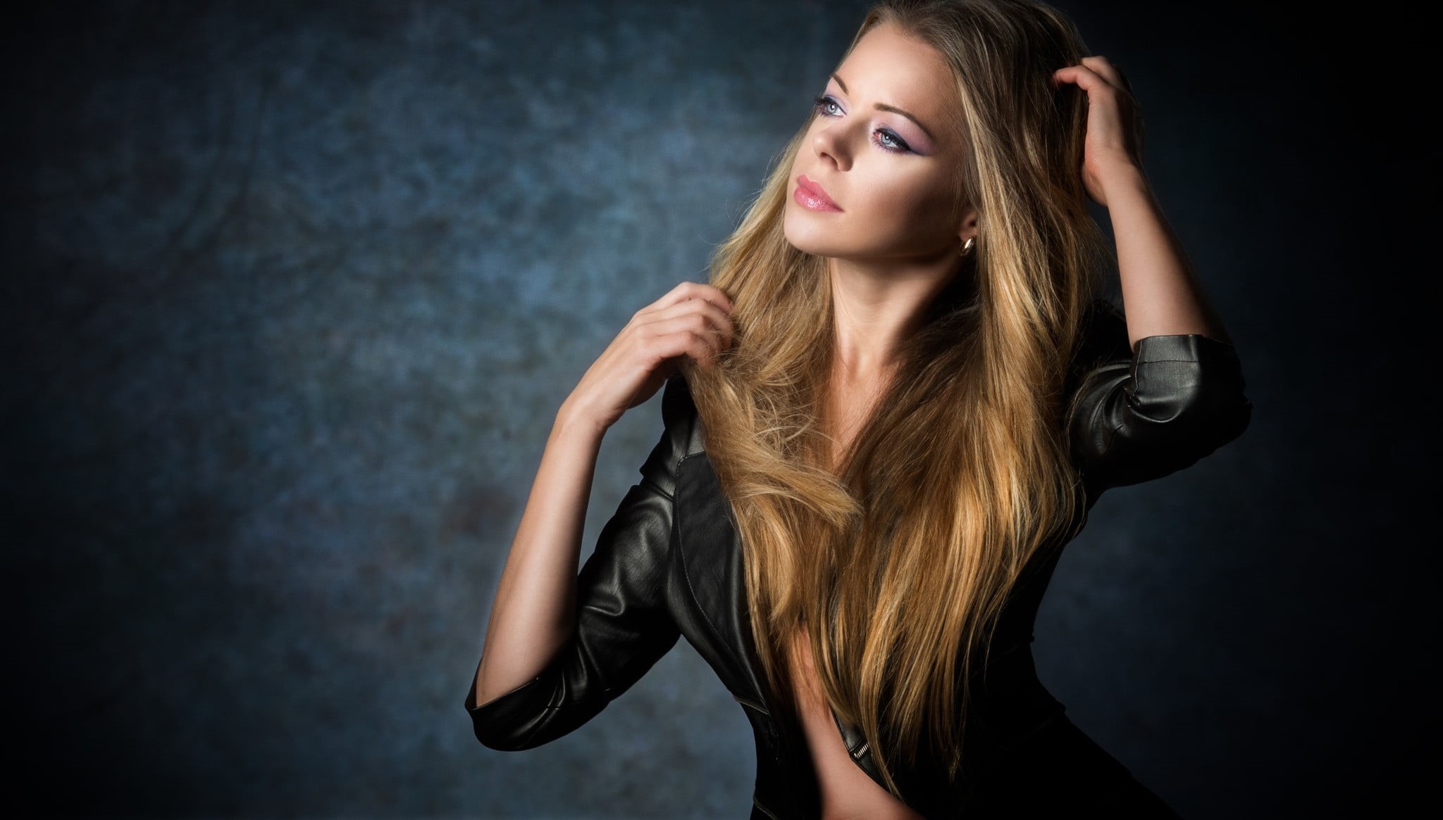 portrait, young adult, studio shot, young women, long hair, hairstyle, fashion, leather jackets, blond hair, blonde, brown hair, makeup, 1080P, beautiful woman, HD Wallpaper