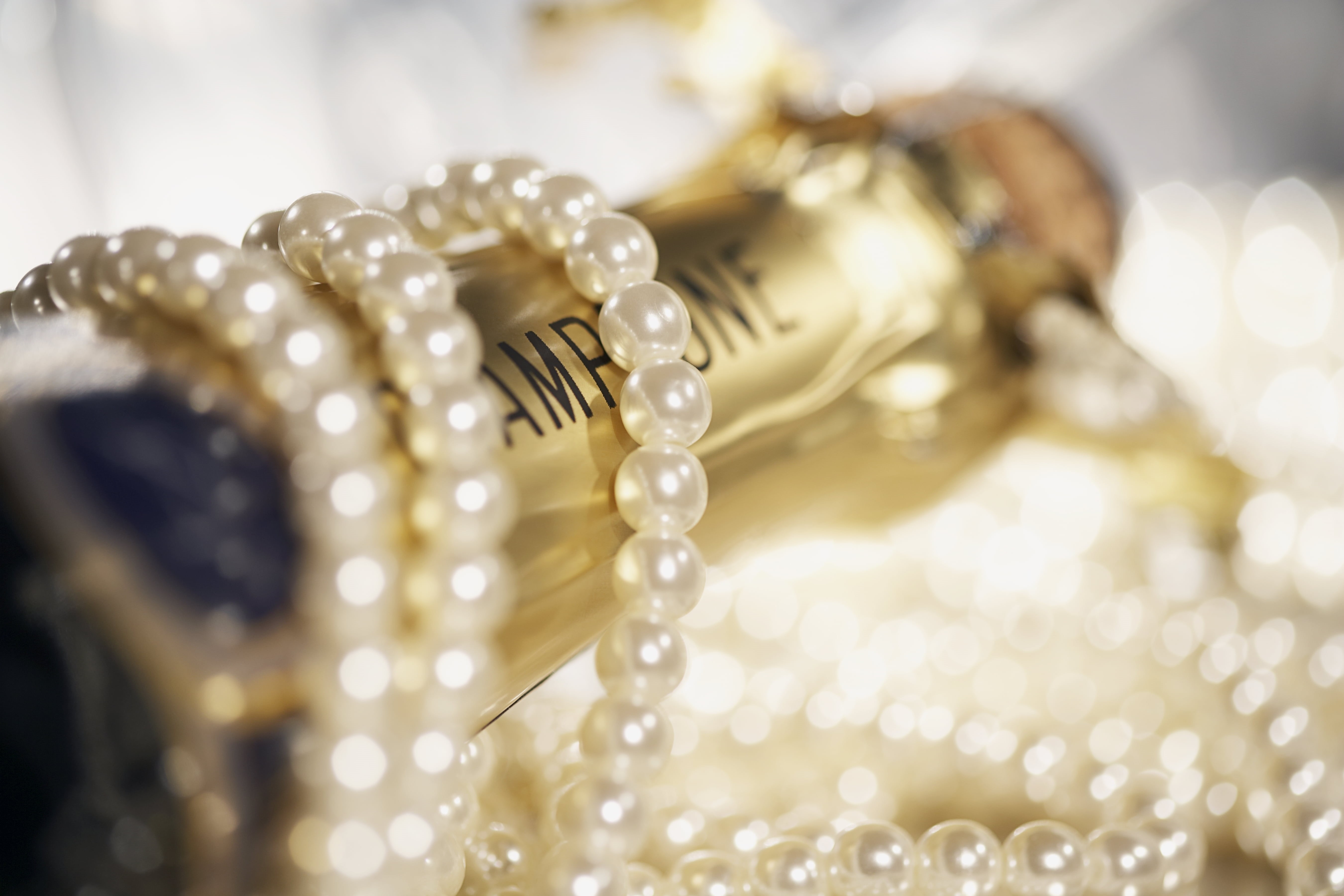 ornate, pearl, decoration, bokeh, still life, jewelry, no people, beads, shiny, selective focus, beaded, elegance, precious gem, necklace, wealth, luxury, HD Wallpaper