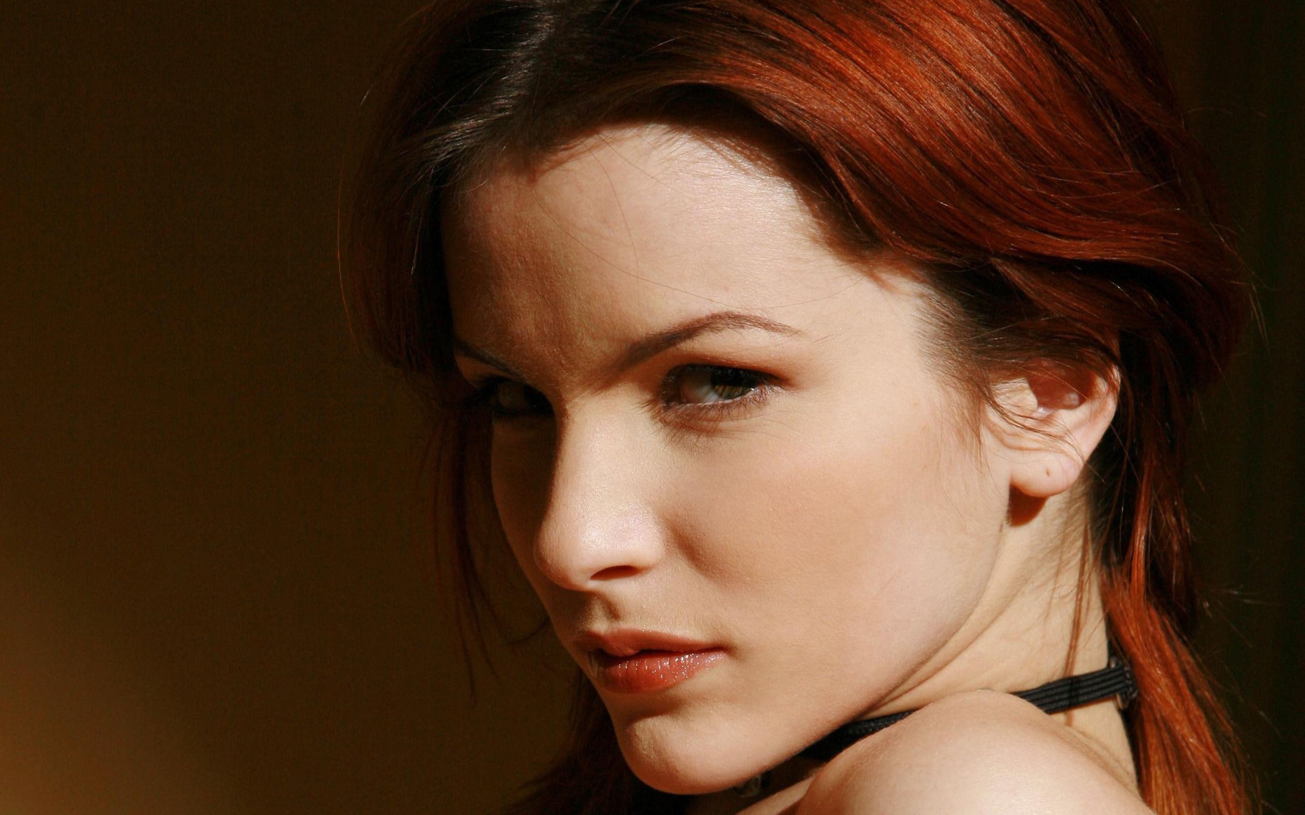 black, girls, woman, camera, s, looking, 2K, redhead, 2560x1600, women, choker, HD Wallpaper