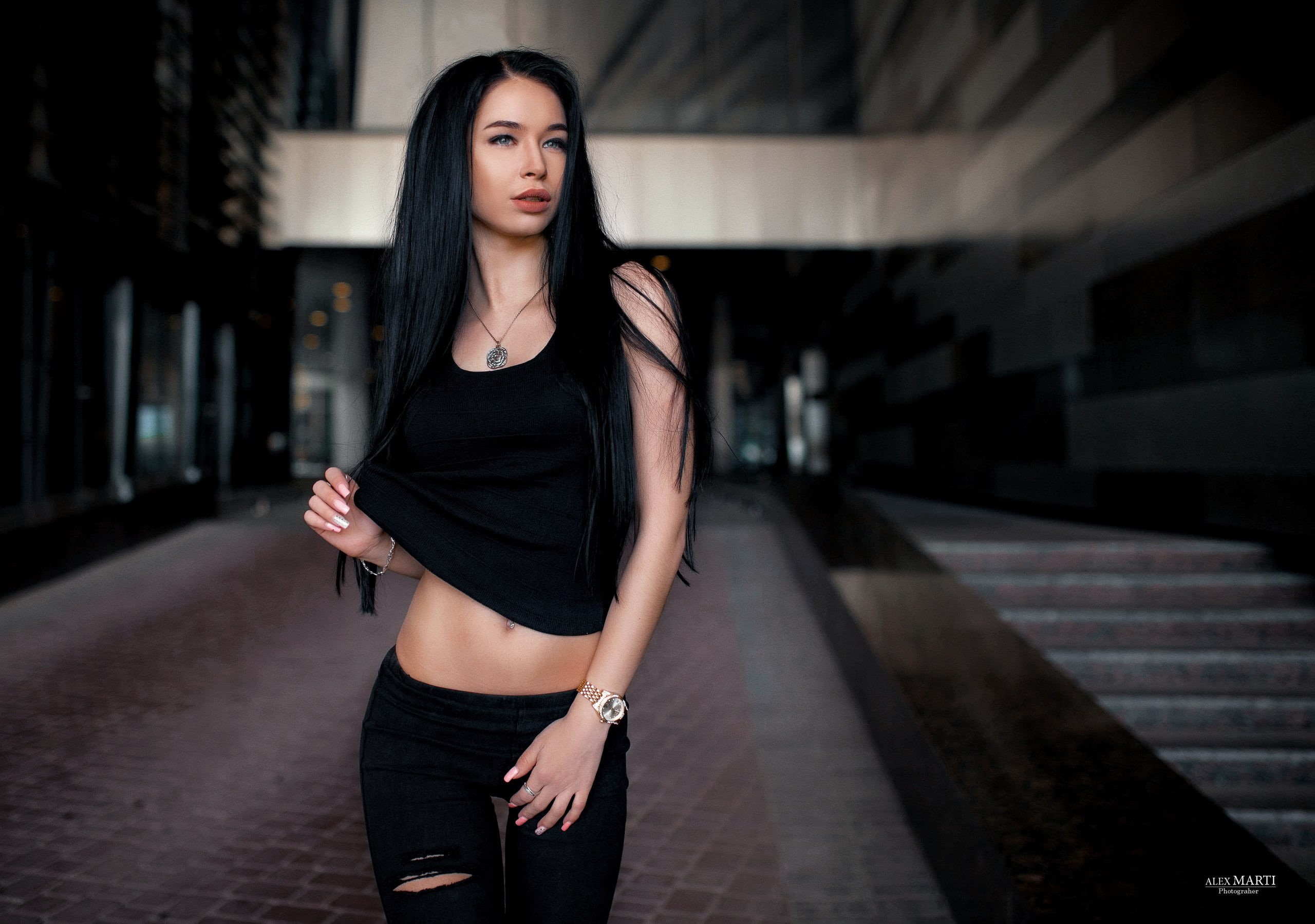 one person, depth of field, belly, looking at camera, 2K, black color, leather, beautiful woman, pants, beauty, focus on foreground, clothing, architecture, HD Wallpaper